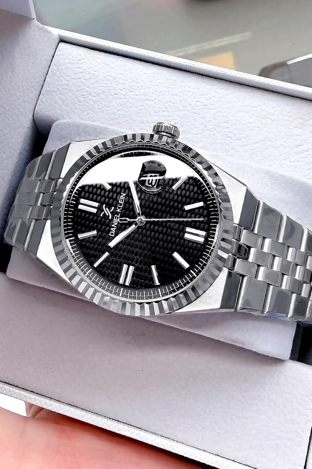 ساعت مچی مردانه Daniel Klein نقرهای بند فولادی ضدآب مدل DKE2127C5 ساعت مچی مردانه Daniel Klein نقرهای بند فولادی ضدآب مدل DKE2127C5