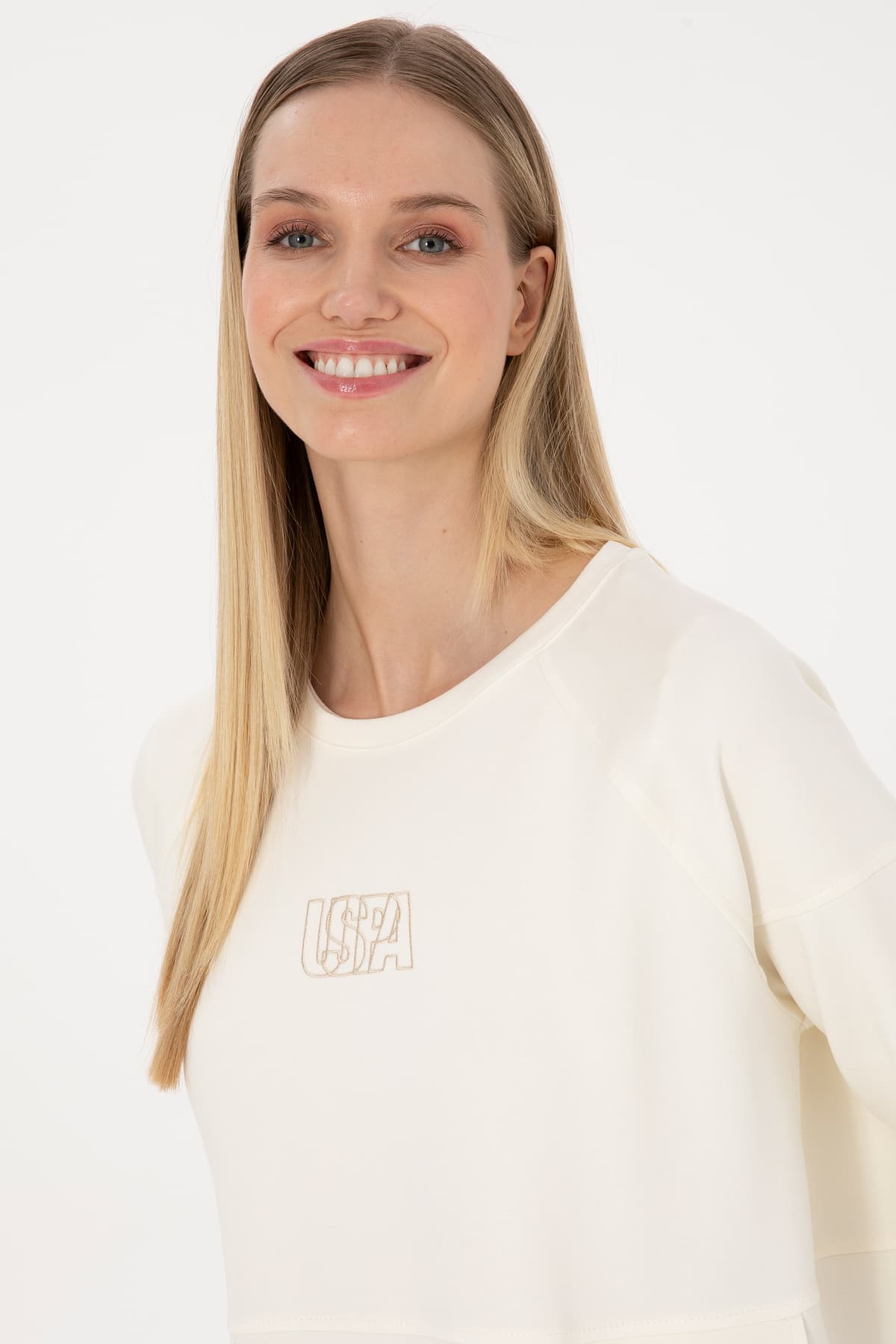 سوئیشرت زنانه U.S. Polo Assn. کرم بلند یقه گرد مدل 50315623-VR256 سوئیشرت زنانه U.S. Polo Assn. کرم بلند یقه گرد مدل 50315623-VR256