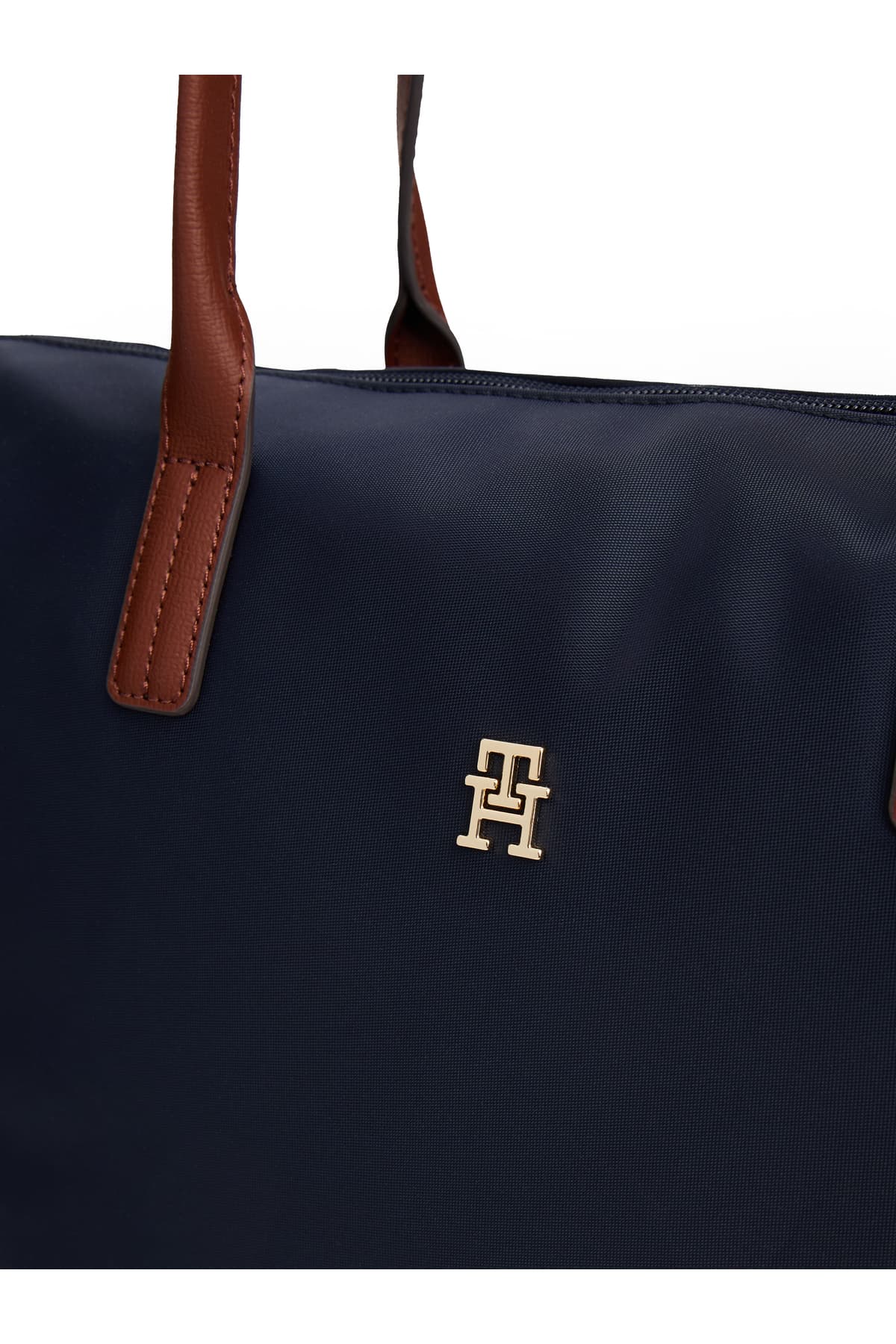کیف شانهای زنانه Tommy Hilfiger سرمهای با لوگوی فلزی TH مدل AW0AW17711-DW6 کیف شانهای زنانه Tommy Hilfiger سرمهای با لوگوی فلزی TH مدل AW0AW17711-DW6