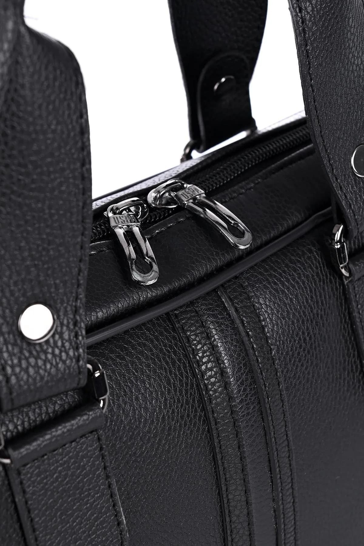 کیف لپتاپ زنانه U.S. Polo Assn با بند دوشی مشکی مدل 6753 کیف لپتاپ زنانه U.S. Polo Assn با بند دوشی مشکی مدل 6753