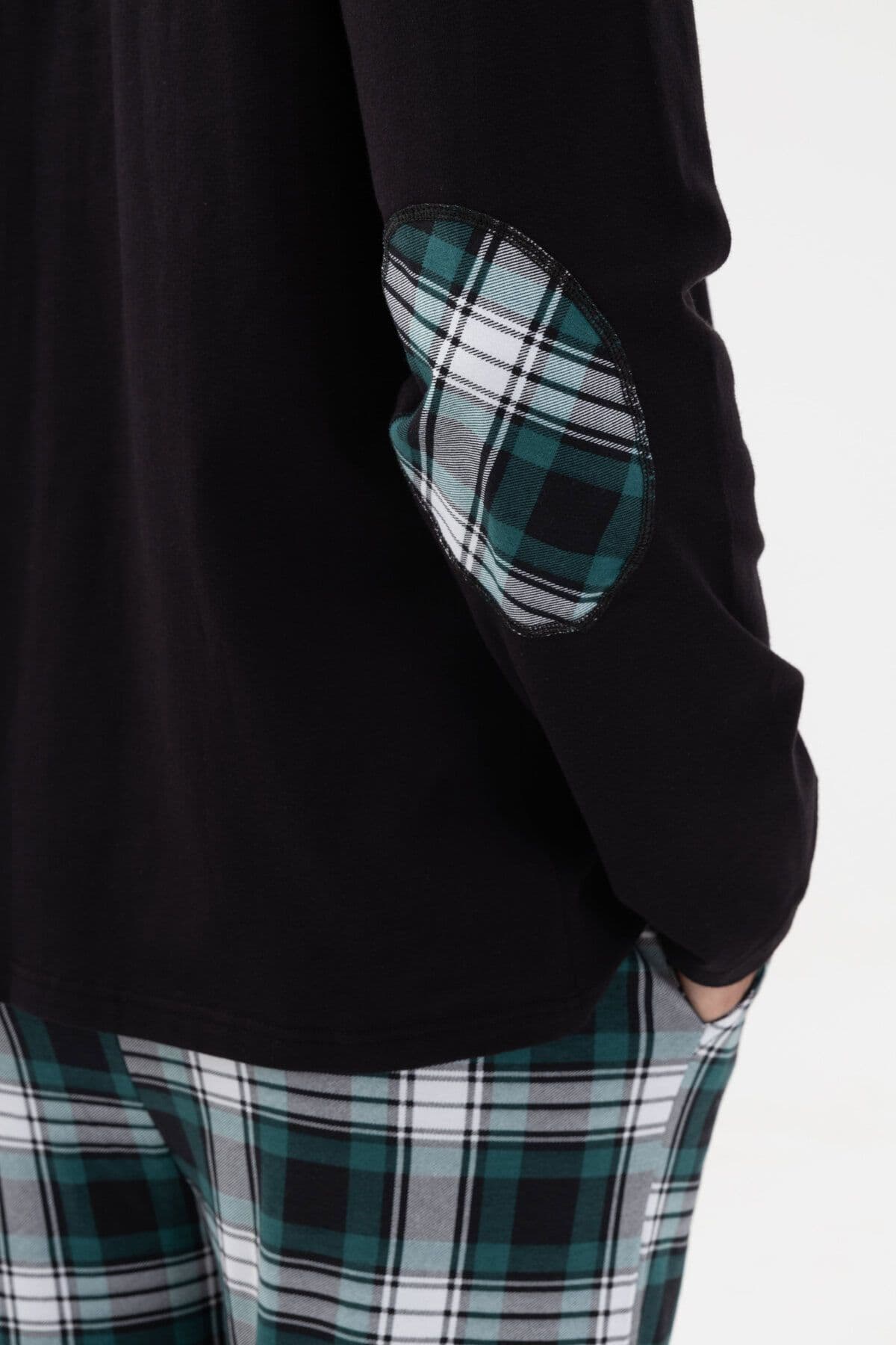 ست پیژامه مردانه koza iç giyim نخی آستین بلند طرح چهارخانه وصلهای ست پیژامه مردانه koza iç giyim نخی آستین بلند طرح چهارخانه وصلهای
