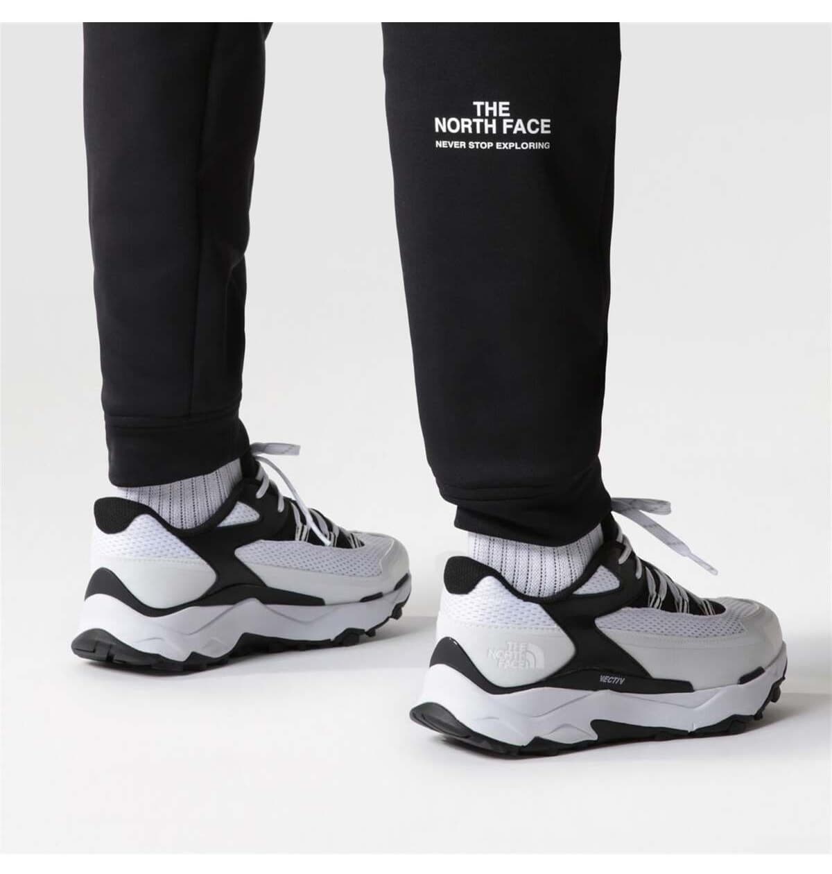 کفش مردانه The North Face سفید مدل VECTIV TARAVAL کفش مردانه The North Face سفید مدل VECTIV TARAVAL