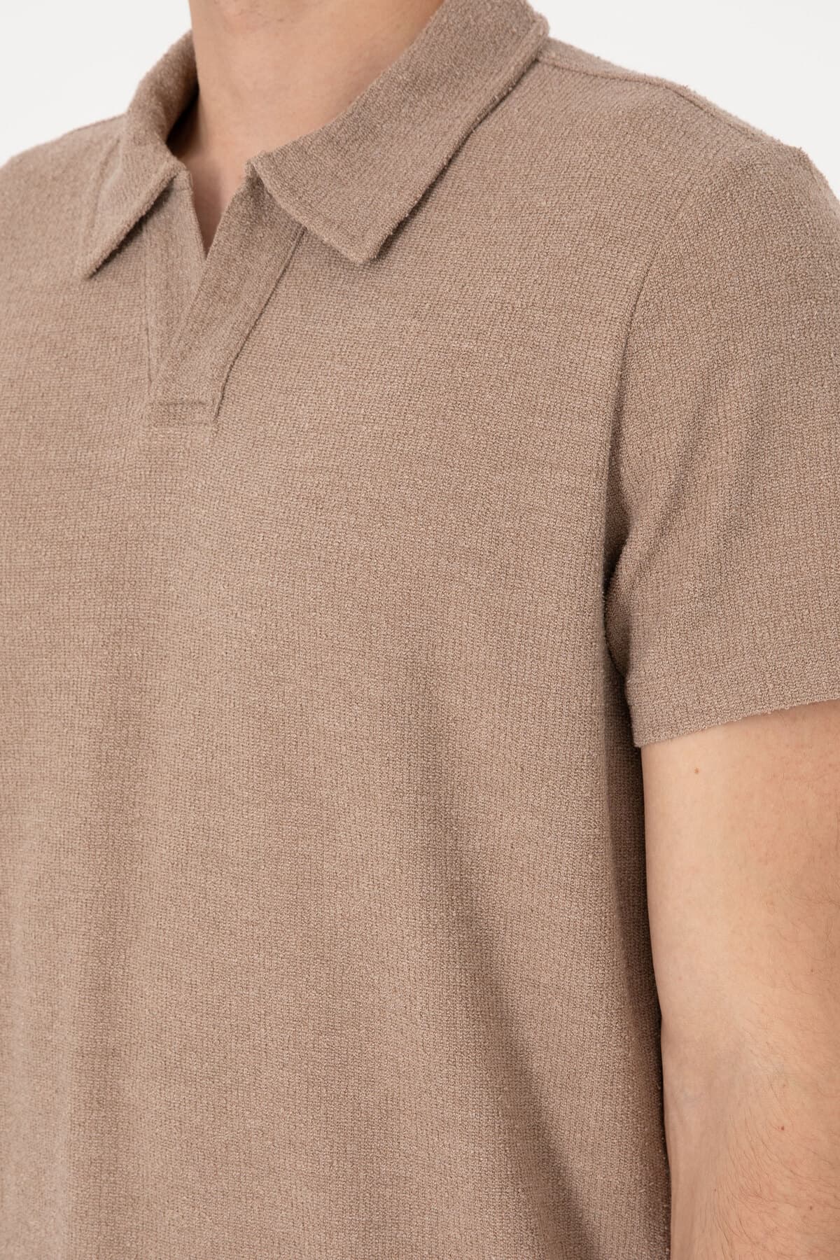 تیشرت مردانه U.S. Polo Assn. فیت معمولی شتری بافتدار مدل 50303227-VR015 تیشرت مردانه U.S. Polo Assn. فیت معمولی شتری بافتدار مدل 50303227-VR015