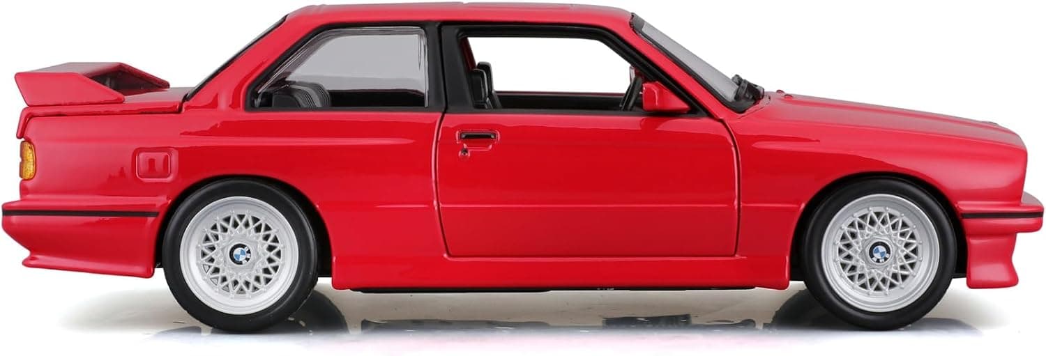 ماکت کلکسیونی Bburago با پایه مدل BMW M3 (E30) 1988 ماکت کلکسیونی Bburago با پایه مدل BMW M3 (E30) 1988