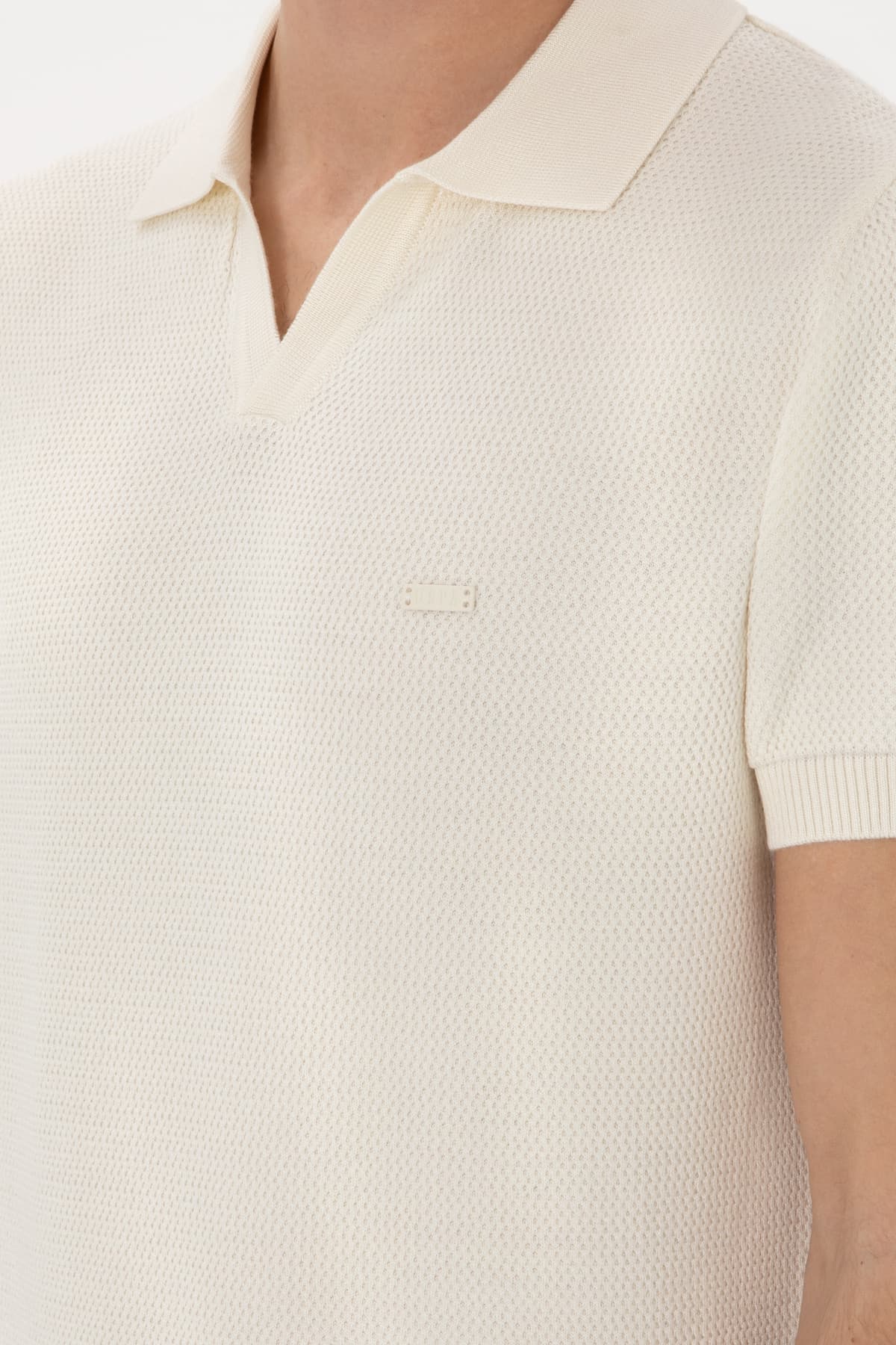 تیشرت مردانه U.S. Polo Assn. اسلیم فیت یقه پولو کرم مدل 50299409-VR071 تیشرت مردانه U.S. Polo Assn. اسلیم فیت یقه پولو کرم مدل 50299409-VR071