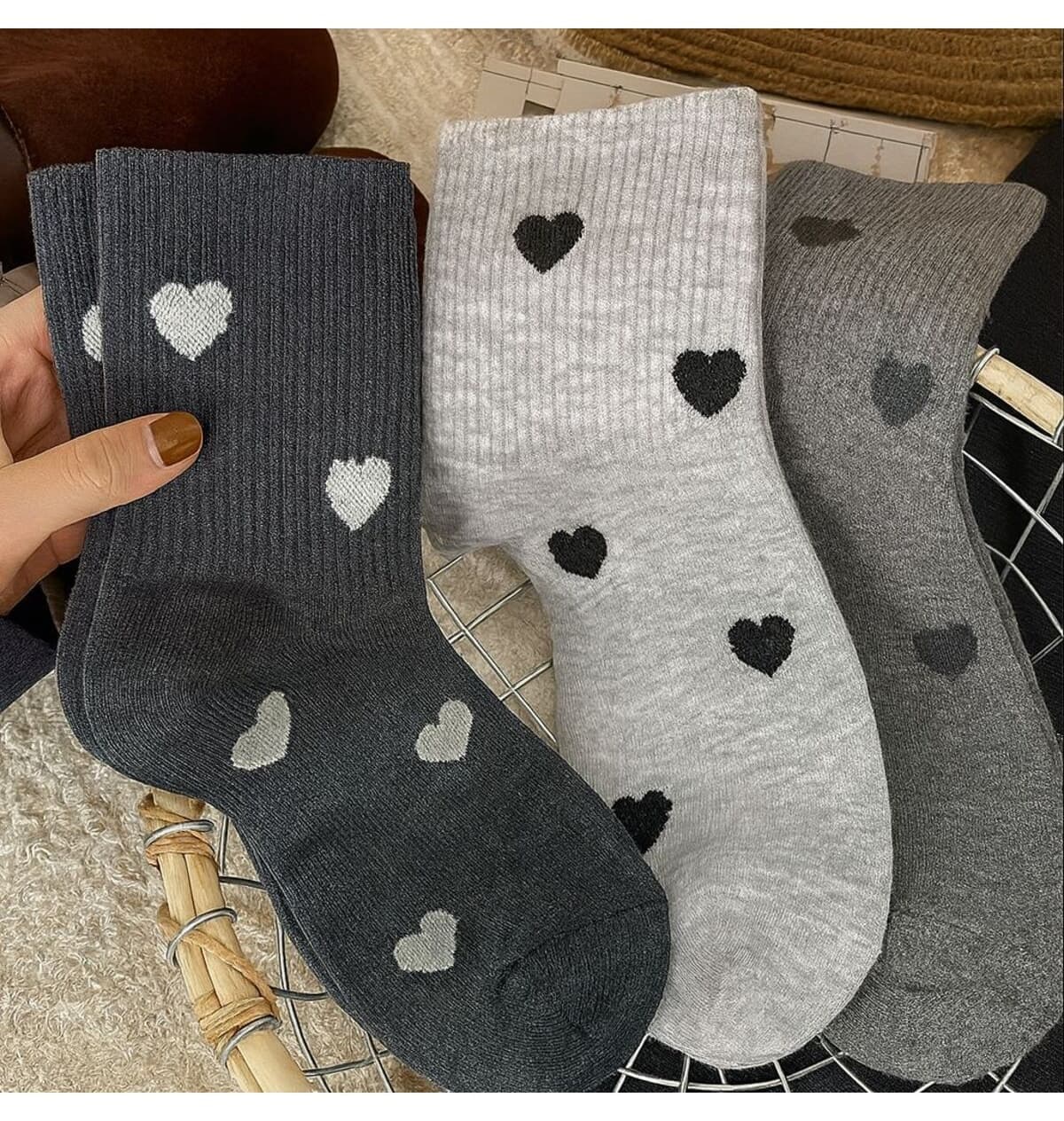 ست جوراب تنیس یونیسکس Sky Socks طرح قلب خاکستری ۴ تایی ست جوراب تنیس یونیسکس Sky Socks طرح قلب خاکستری ۴ تایی