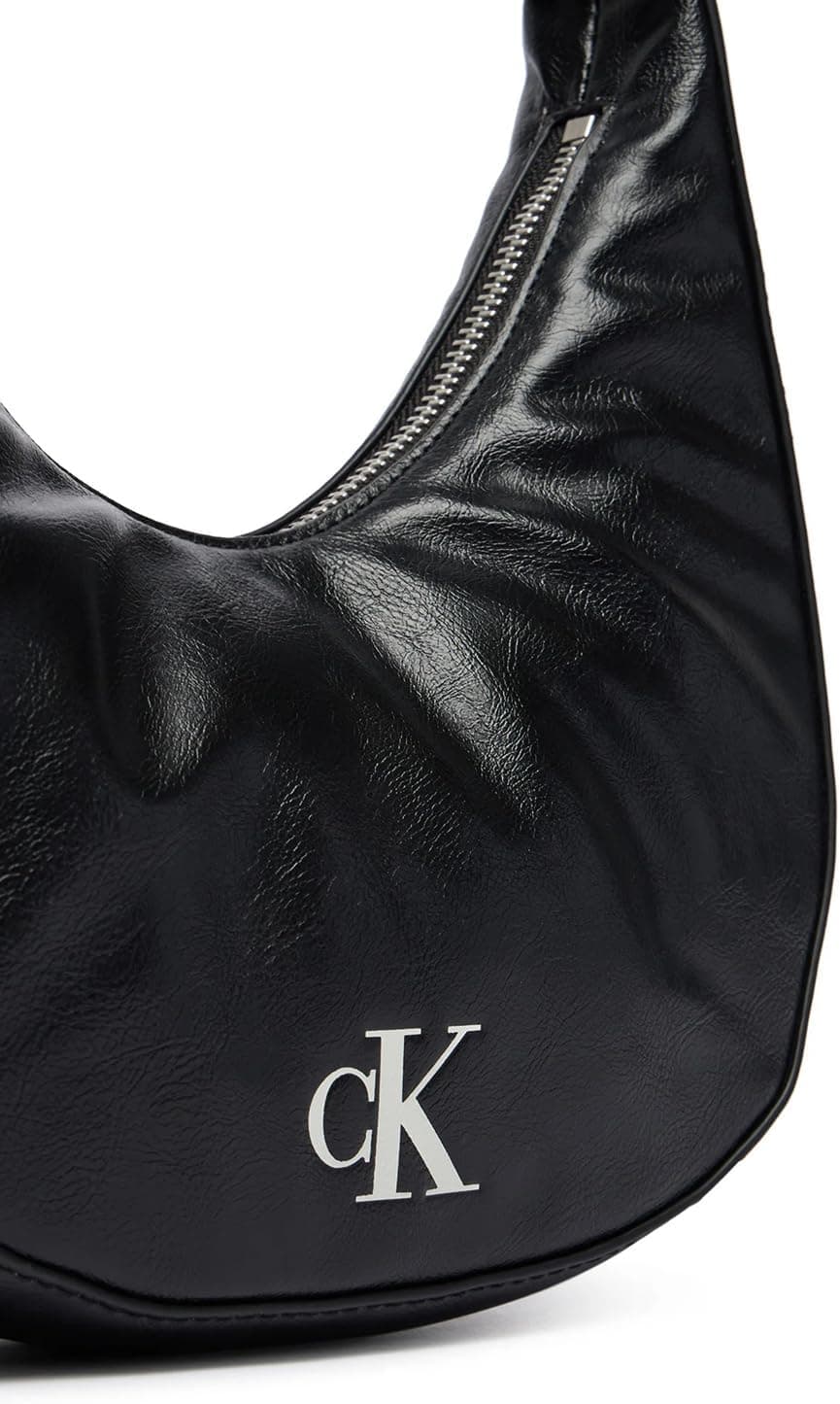 کیف دوشی زنانه Calvin Klein مدل BUCKLE SMALL BAG مشکی OS کیف دوشی زنانه Calvin Klein مدل BUCKLE SMALL BAG مشکی OS
