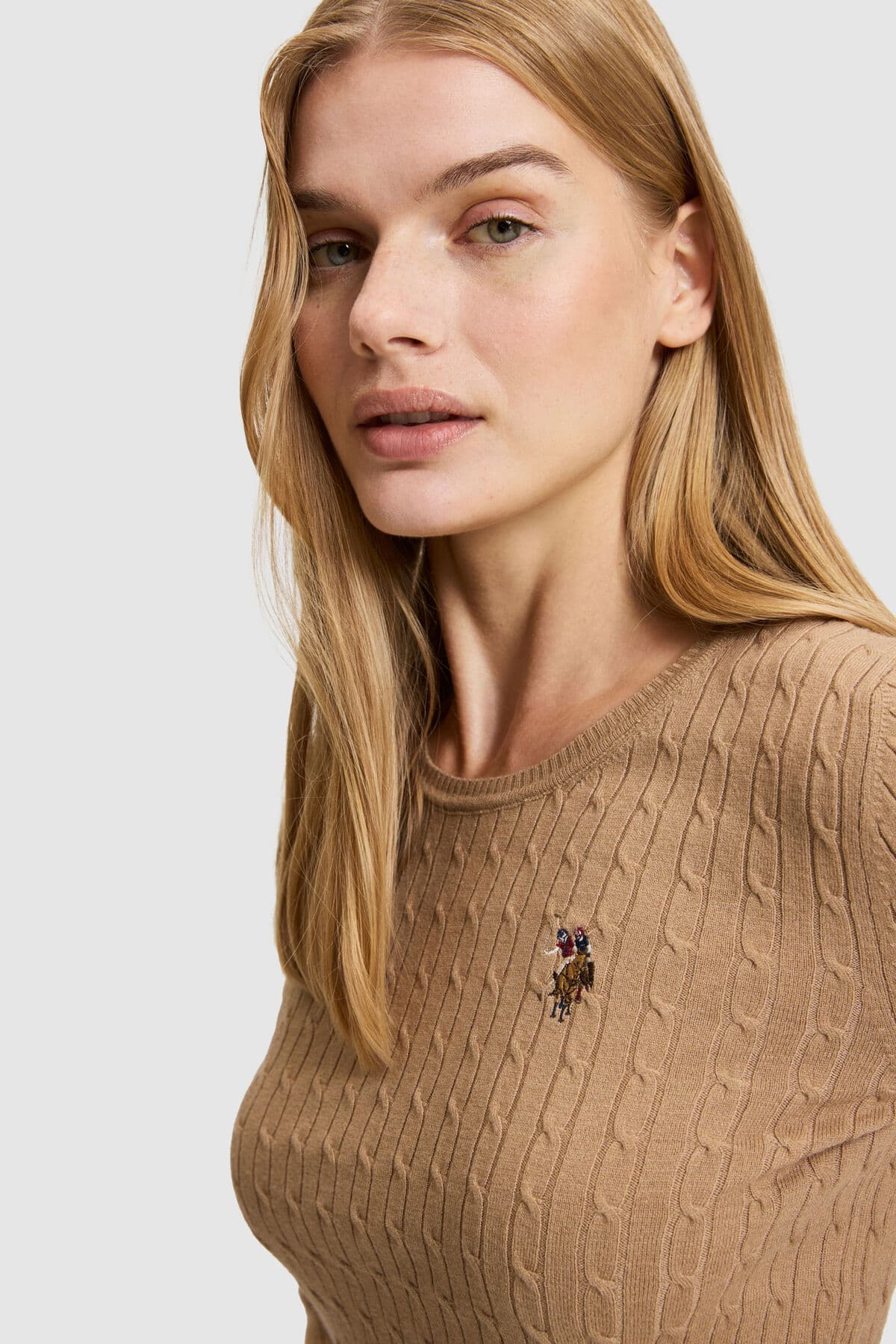 پلیور زنانه U.S. Polo Assn. شتری بیسیک مدل 50331602-VR015 پلیور زنانه U.S. Polo Assn. شتری بیسیک مدل 50331602-VR015