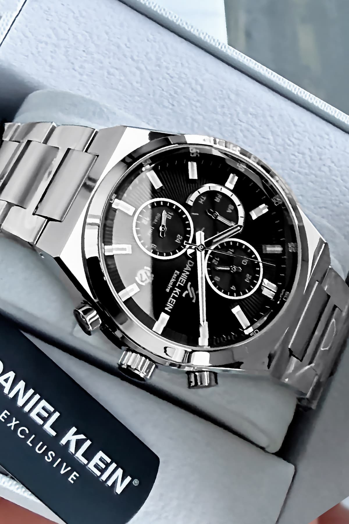 ساعت مچی مردانه Daniel Klein ضدآب 3 ATM بند فولادی نقرهای مدل DKE2031C5 ساعت مچی مردانه Daniel Klein ضدآب 3 ATM بند فولادی نقرهای مدل DKE2031C5