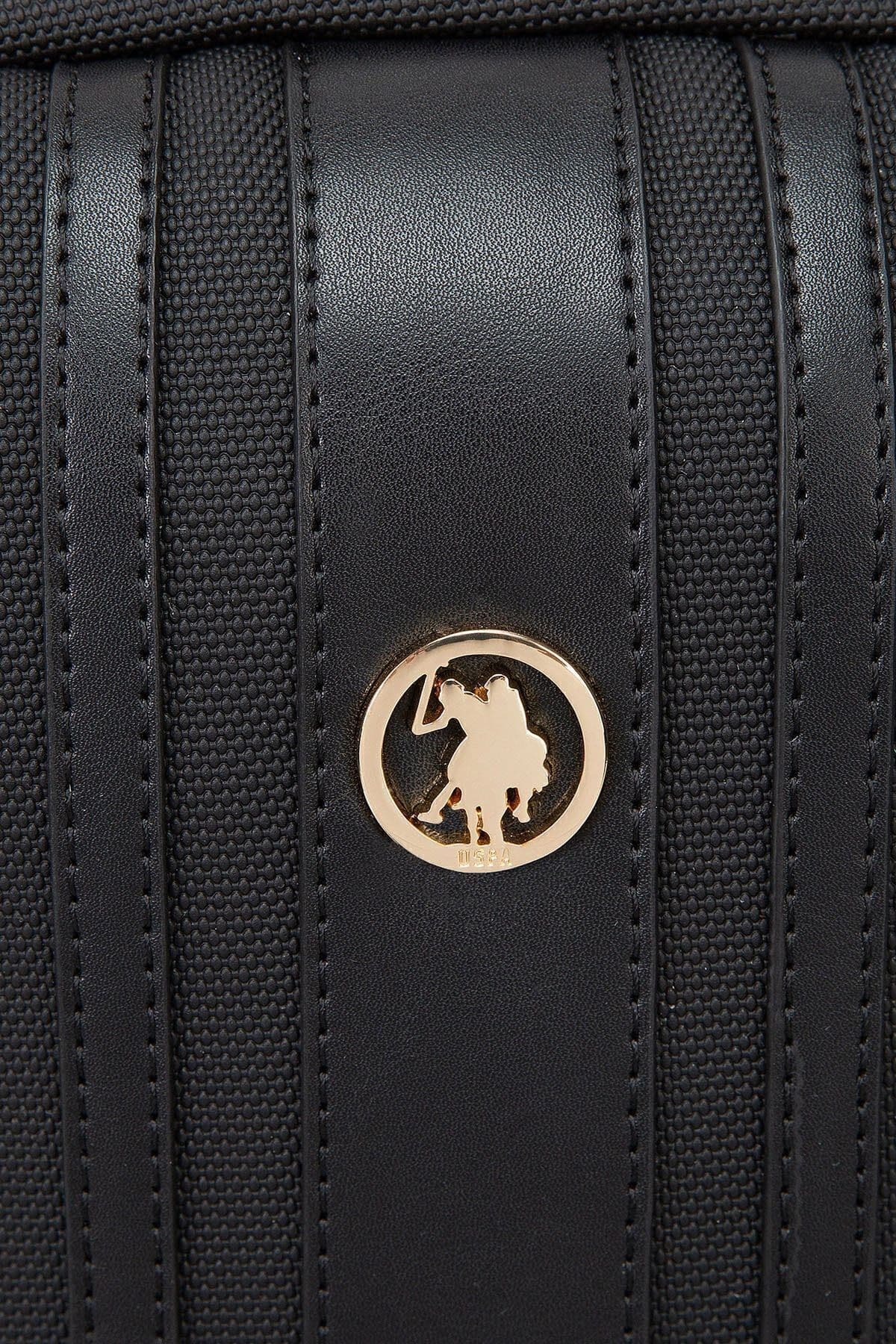 کولهپشتی زنانه U.S. Polo Assn. مشکی مدل Us8005 کولهپشتی زنانه U.S. Polo Assn. مشکی مدل Us8005