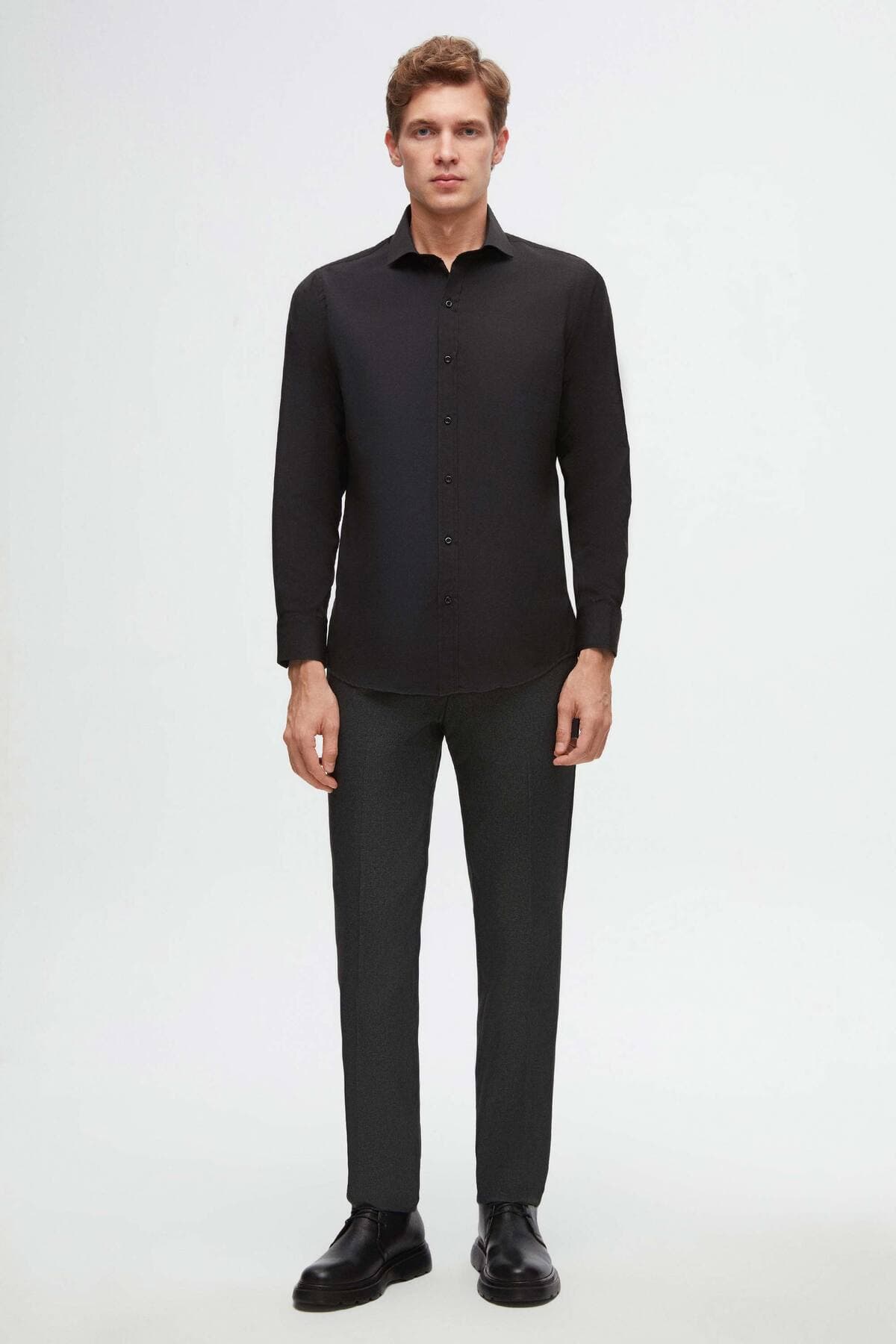 پیراهن مردانه D'S Damat Slim Fit مشکی کلاسیک یقه کراواتی آستین بلند کماتو پیراهن مردانه D'S Damat Slim Fit مشکی کلاسیک یقه کراواتی آستین بلند کماتو
