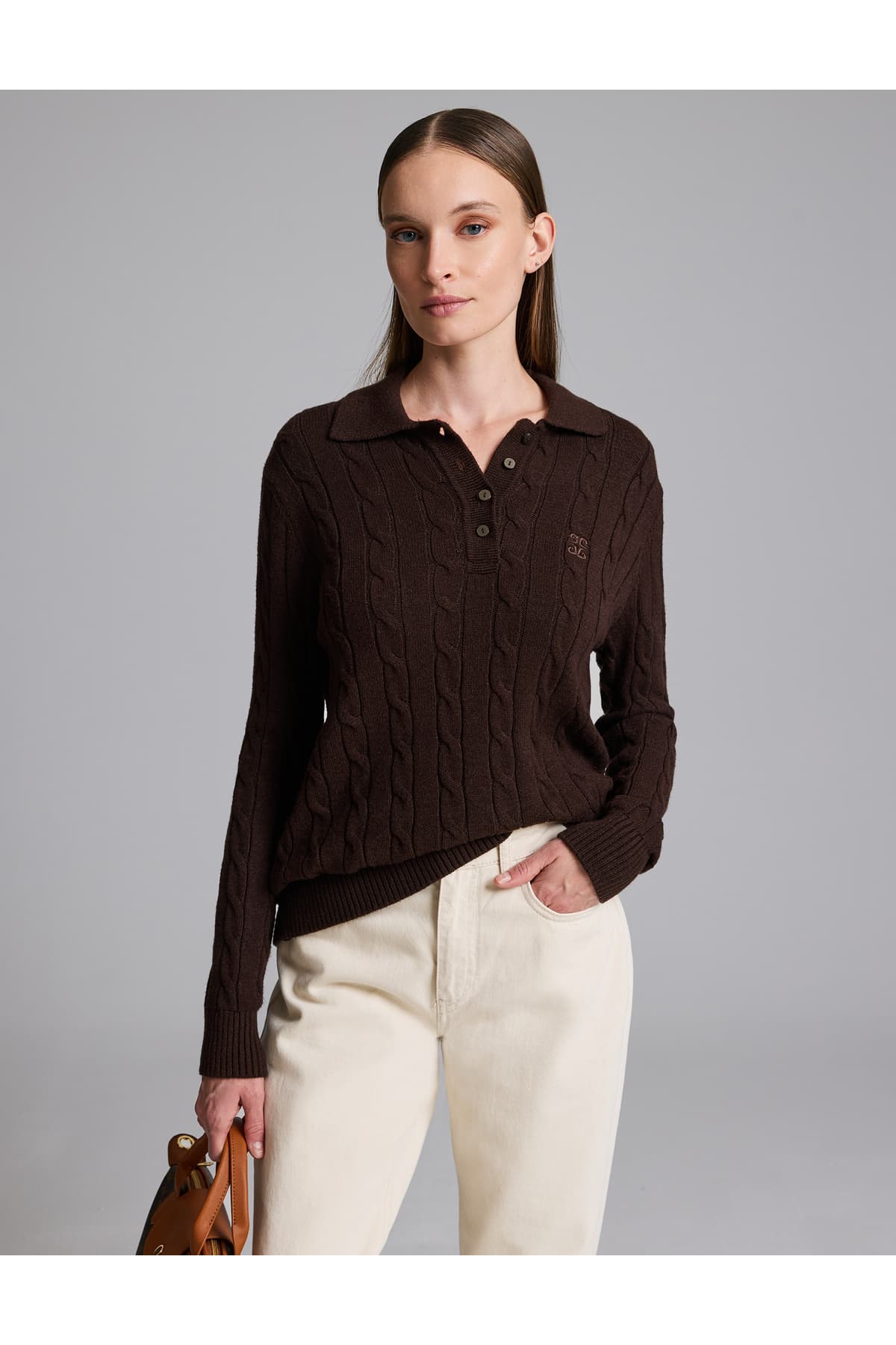 پلیور زنانه Pierre Cardin قهوهای فیت معمولی بیسیک مدل 50331499-VR029 پلیور زنانه Pierre Cardin قهوهای فیت معمولی بیسیک مدل 50331499-VR029