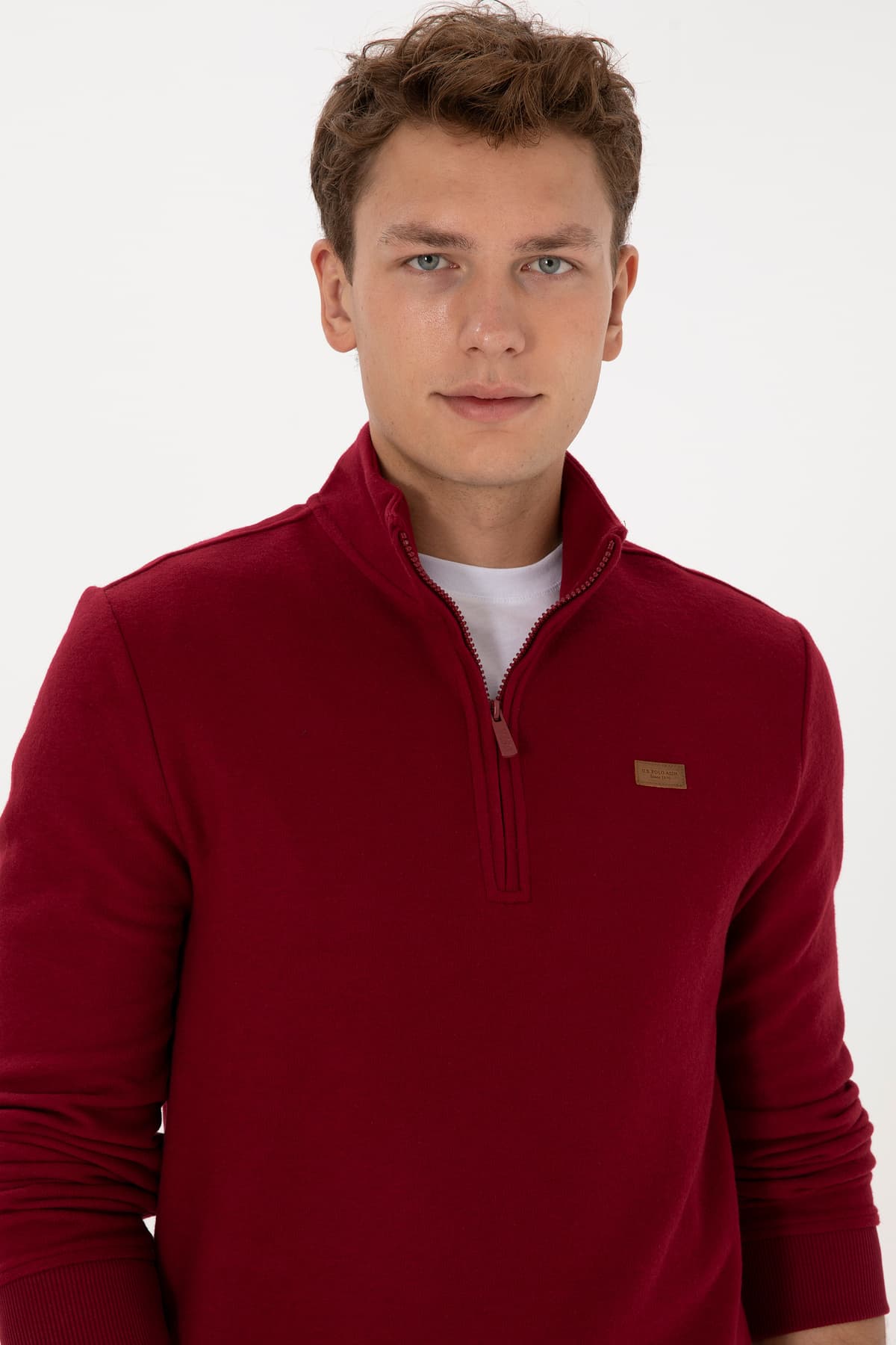 سویشرت مردانه U.S. Polo Assn. فیت معمولی نیم زیپ شاردون یقه پولو زرشکی بیسیک مدل 50313802-VR014 سویشرت مردانه U.S. Polo Assn. فیت معمولی نیم زیپ شاردون یقه پولو زرشکی بیسیک مدل 50313802-VR014