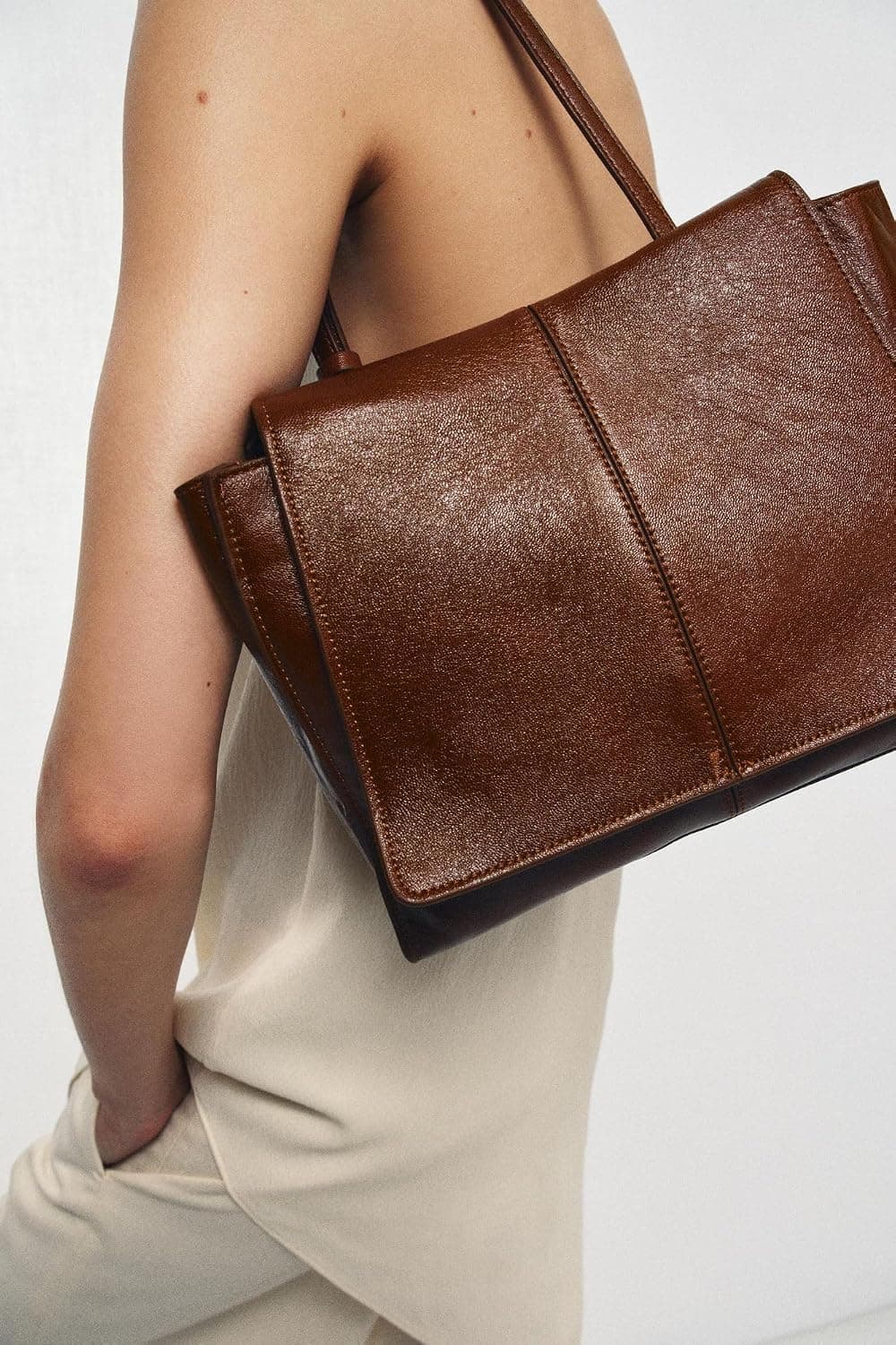 کیف توت زنانه Zara چرمی مینی دو جیبه قهوهای مدل Z1 کیف توت زنانه Zara چرمی مینی دو جیبه قهوهای مدل Z1