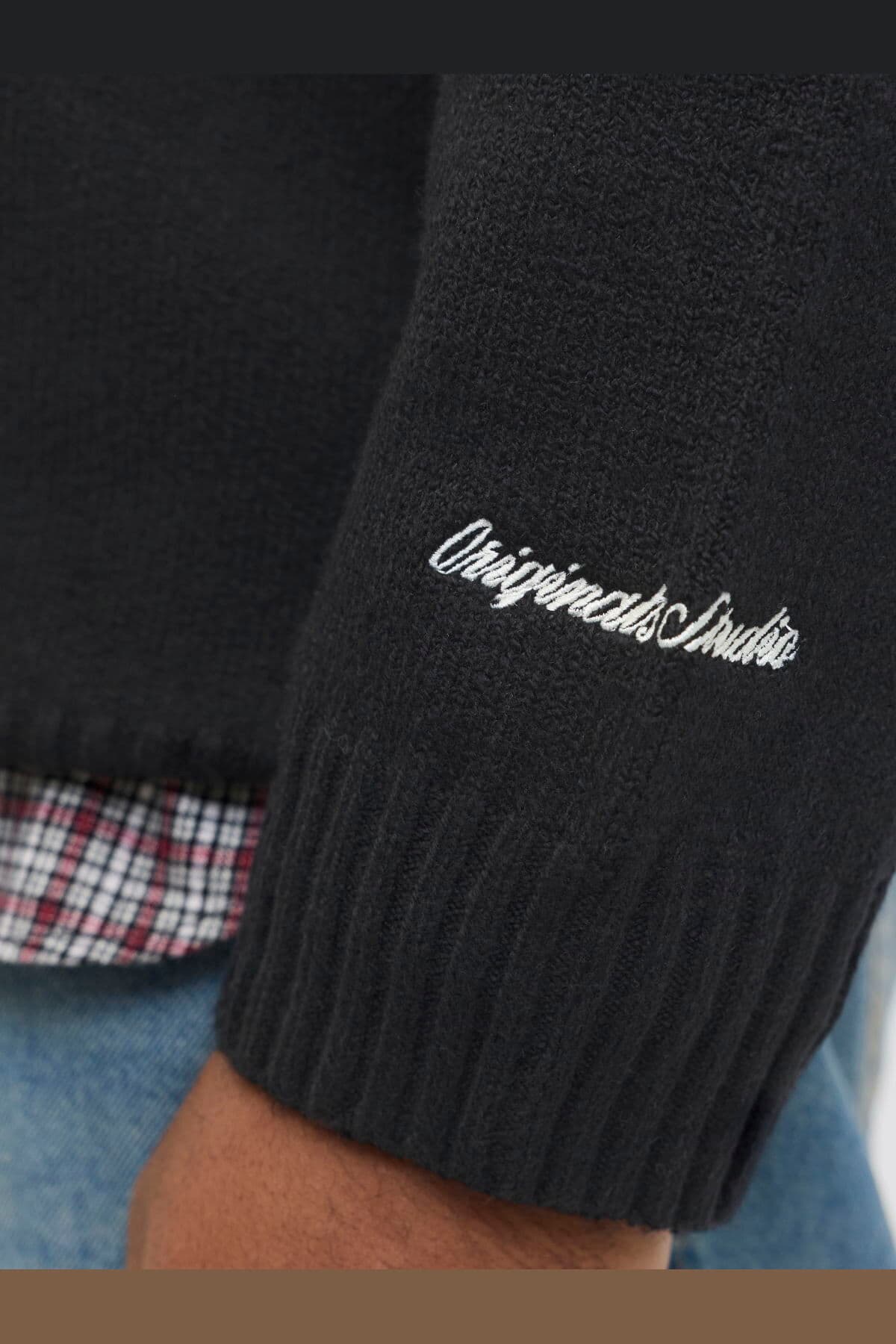 پلیور بافتنی مردانه Jack & Jones سایز بزرگ گلدوزی فیت گشاد مدل Norrebro پلیور بافتنی مردانه Jack & Jones سایز بزرگ گلدوزی فیت گشاد مدل Norrebro