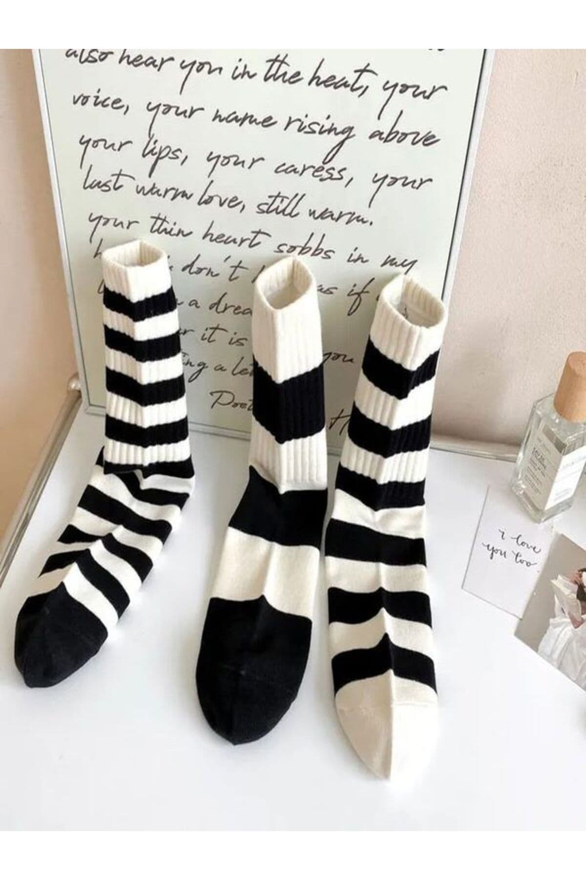 جوراب تنیس یونیسکس Sky Socks ست 5 تایی طرح راهراه سیاهوسفید جوراب تنیس یونیسکس Sky Socks ست 5 تایی طرح راهراه سیاهوسفید