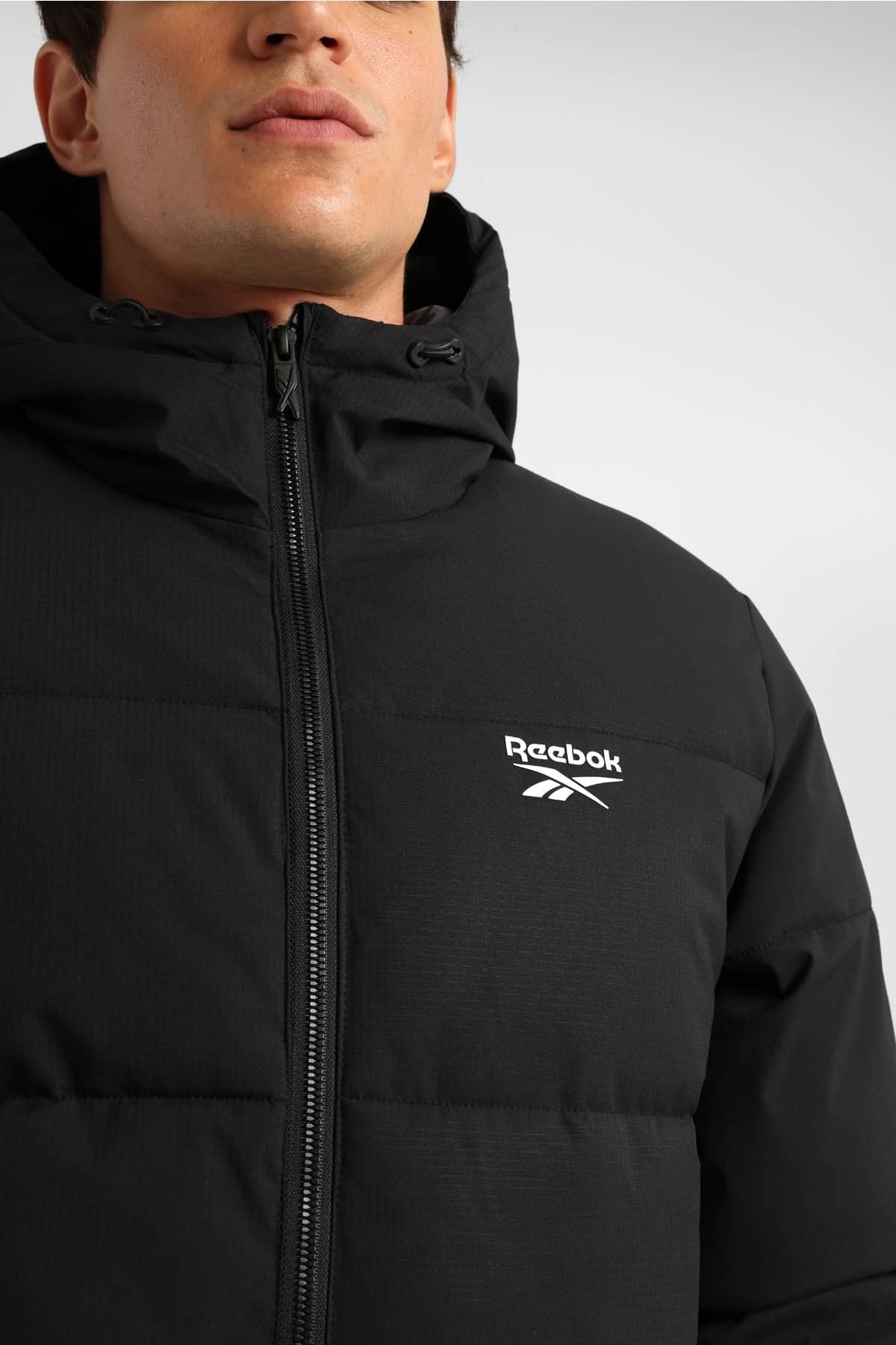 کاپشن پافر مردانه Reebok مشکی مدل MORSAT کاپشن پافر مردانه Reebok مشکی مدل MORSAT