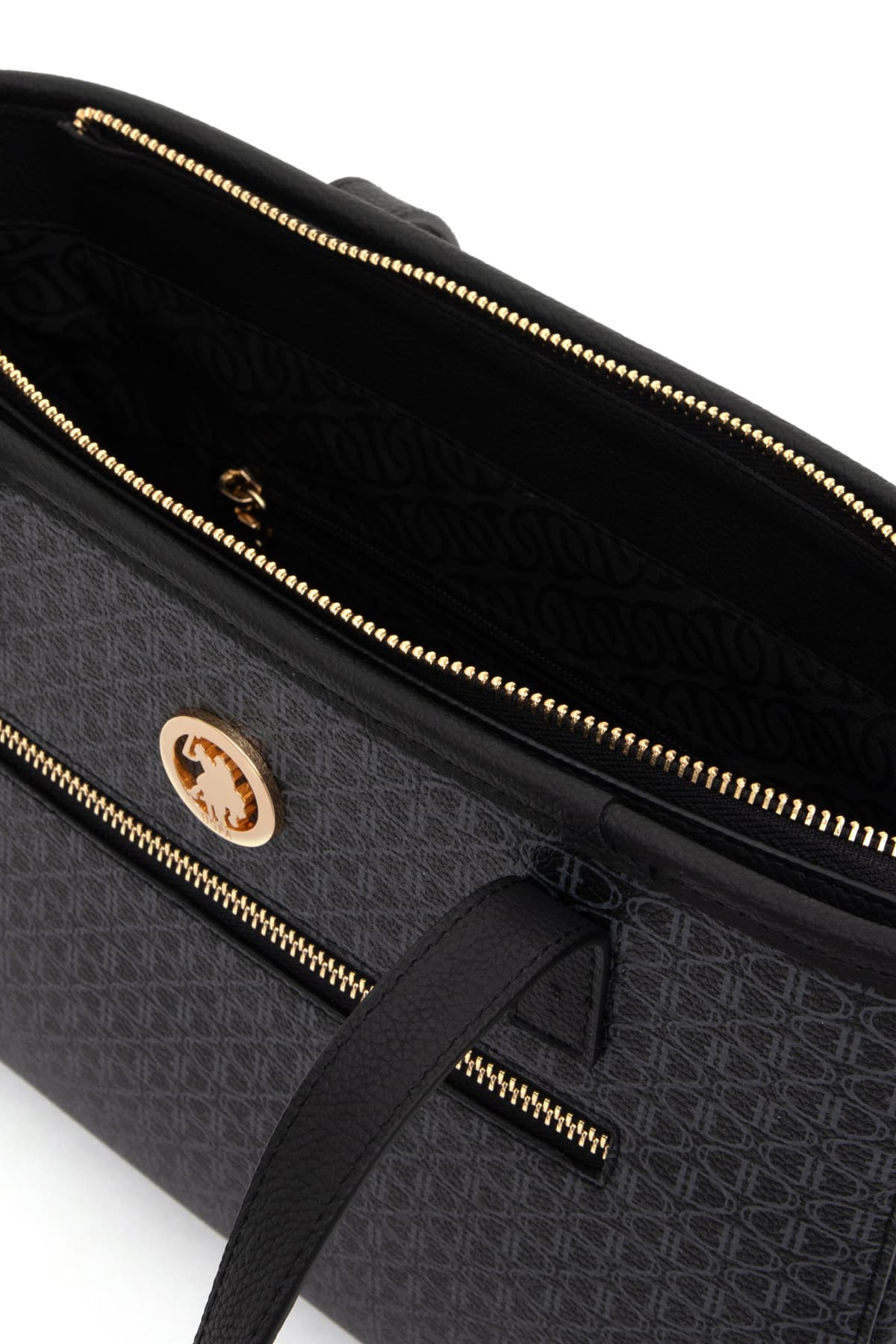 کیف دوشی زنانه U.S. Polo Assn. مشکی مدل 50317795-VR046 کیف دوشی زنانه U.S. Polo Assn. مشکی مدل 50317795-VR046