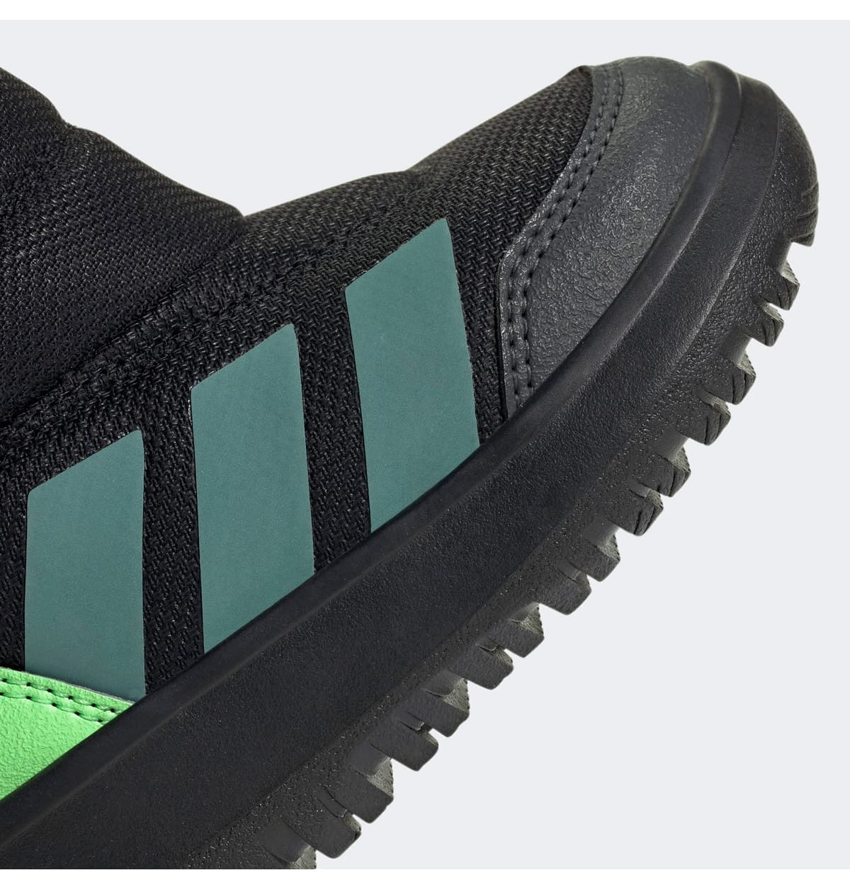 بوت برفی زمستانی adidas WINTERPLAY مدل JQ3603 بوت برفی زمستانی adidas WINTERPLAY مدل JQ3603