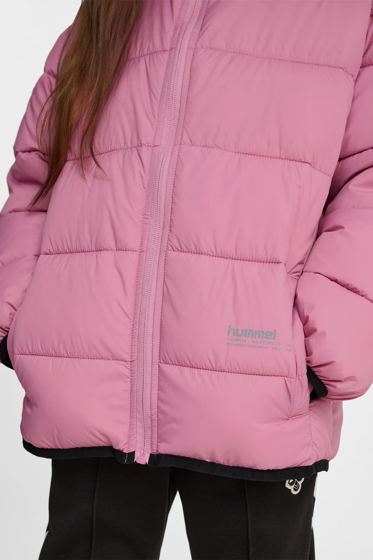 کاپشن بچگانه hummel پافر سبک مدل JR کاپشن بچگانه hummel پافر سبک مدل JR