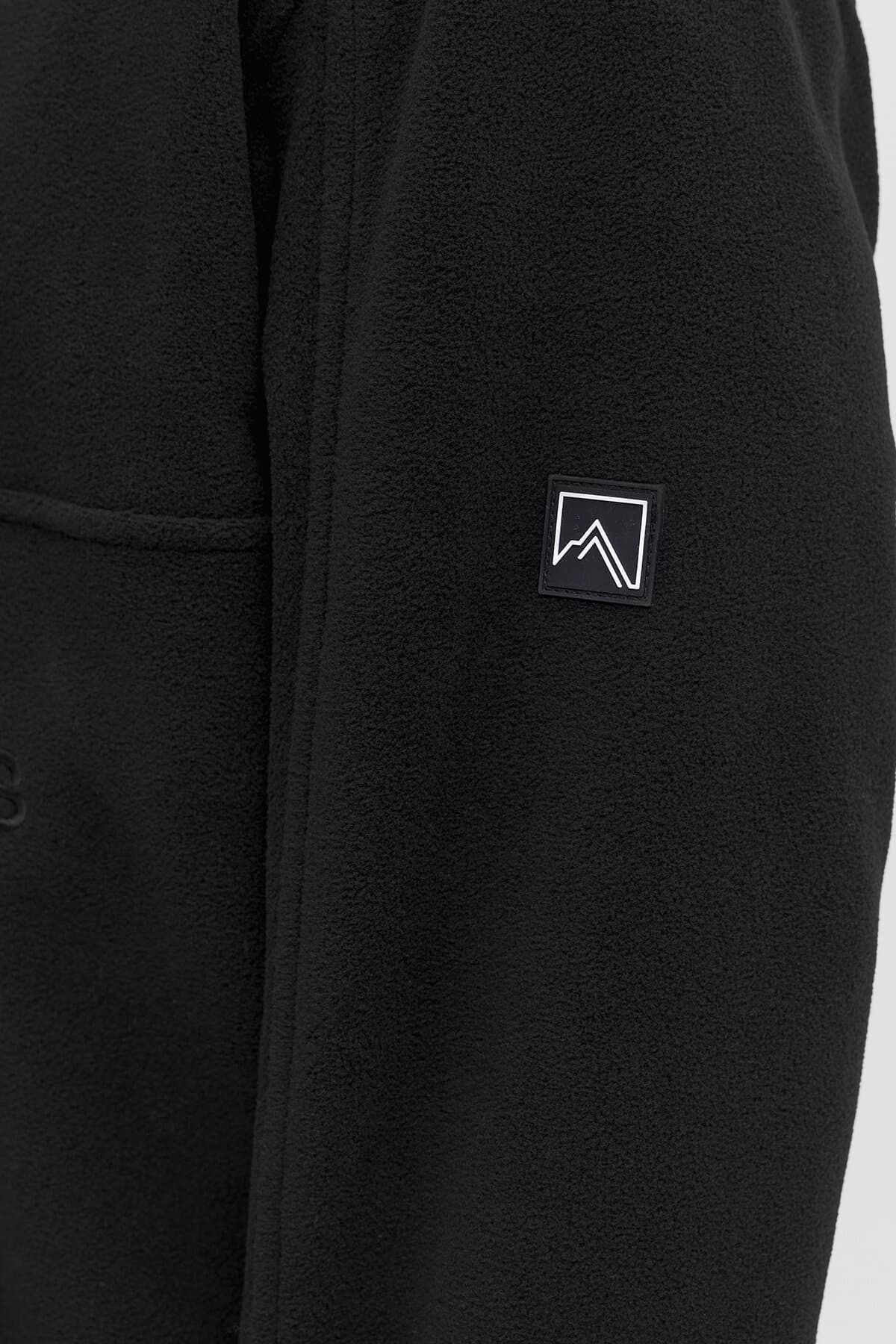 پولار مردانه Jack & Jones یقه زیپدار Alpes Half Fleece مدل 12284828 پولار مردانه Jack & Jones یقه زیپدار Alpes Half Fleece مدل 12284828