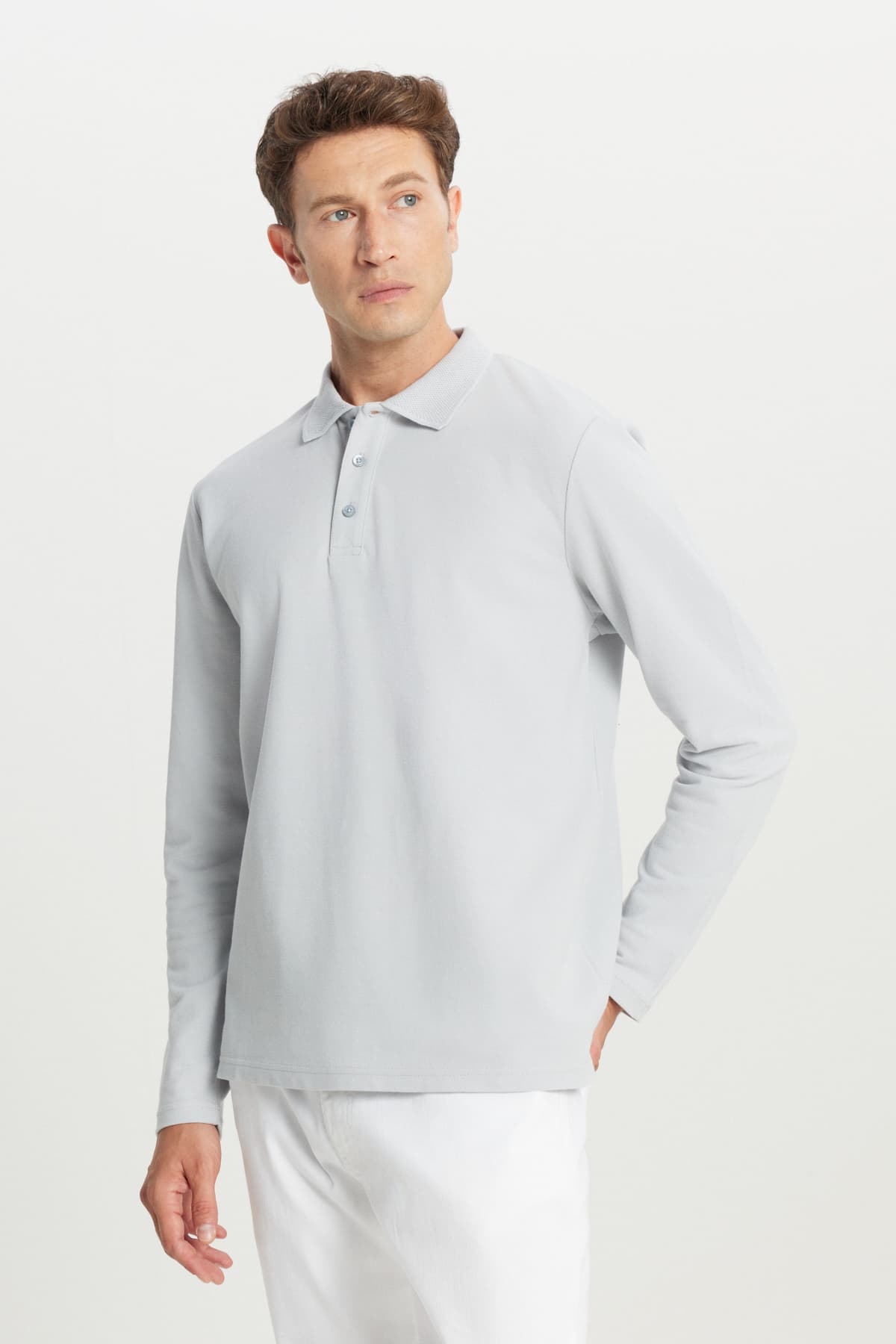 سوئیشرت مردانه AC&Co / Altınyıldız Classics خاکستری نخی ۱۰۰٪ یقه پولو فیت استاندارد سوئیشرت مردانه AC&Co / Altınyıldız Classics خاکستری نخی ۱۰۰٪ یقه پولو فیت استاندارد