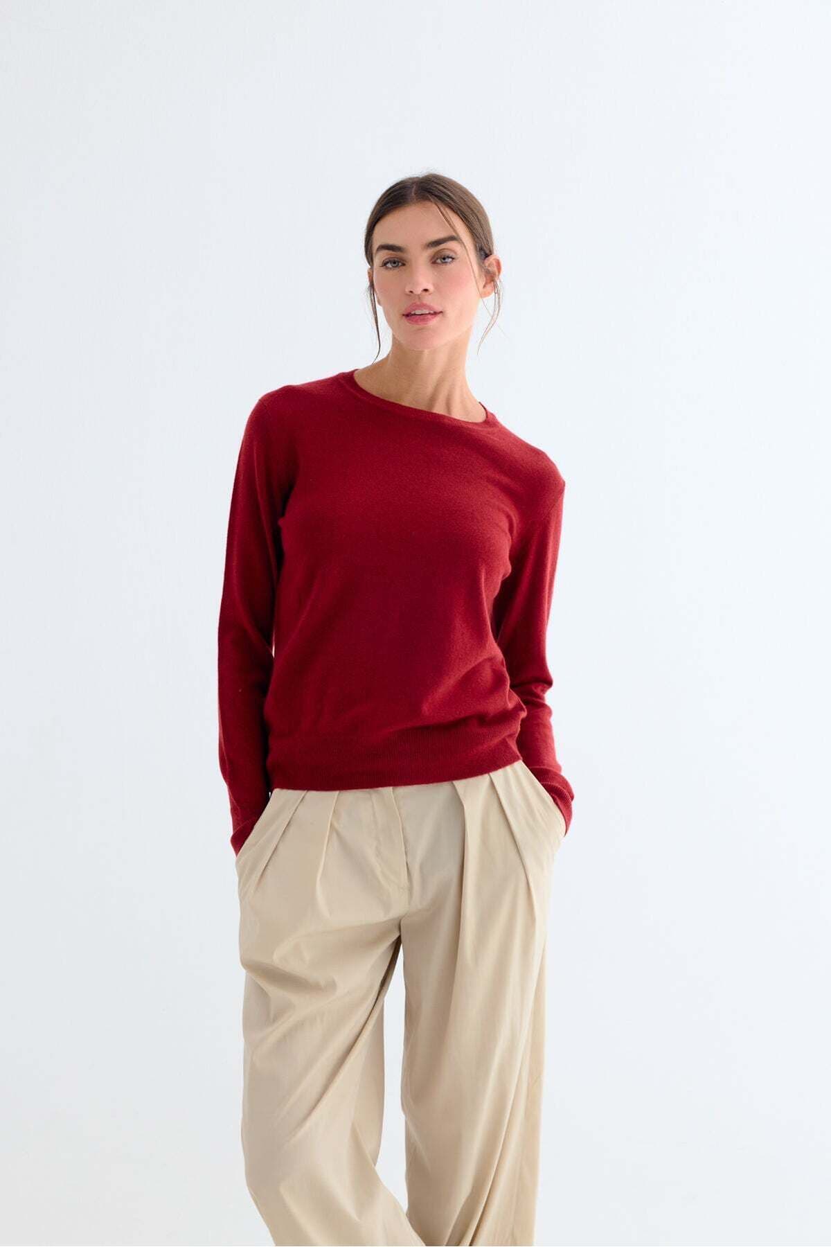 پلیور زنانه Silk and Cashmere کشمیر خالص یقه گرد قرمز آجری مدل Agata پلیور زنانه Silk and Cashmere کشمیر خالص یقه گرد قرمز آجری مدل Agata