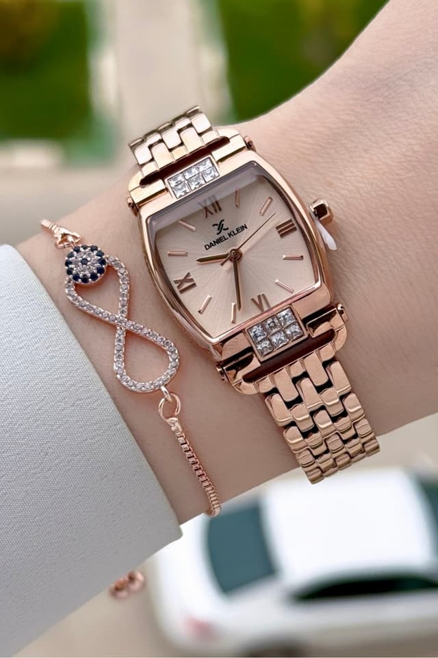 ساعت مچی زنانه Daniel Klein رنگ رز 24 mm با بسته هدیه ساعت مچی زنانه Daniel Klein رنگ رز 24 mm با بسته هدیه