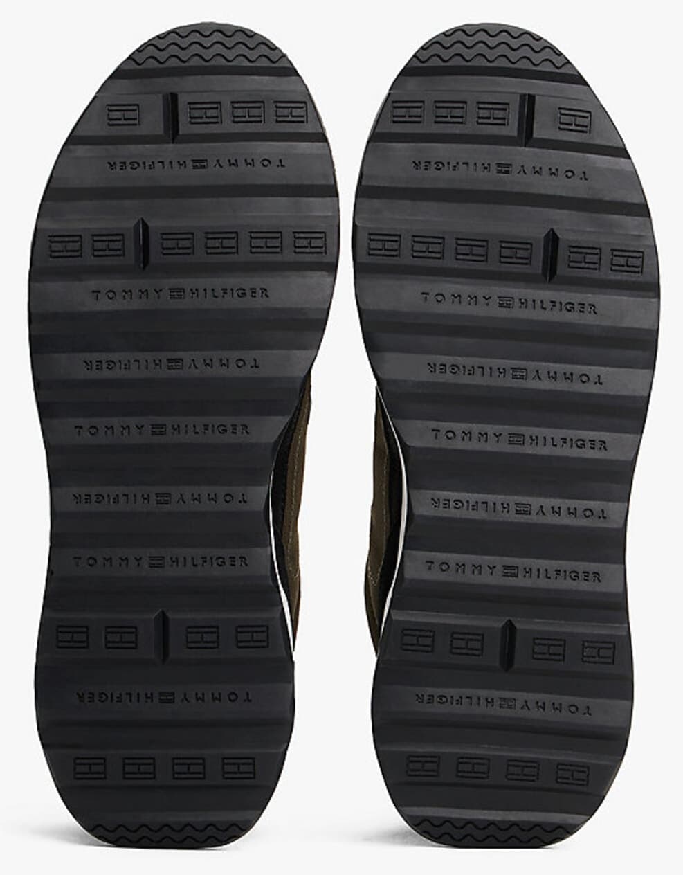 کفش کتانی مردانه Tommy Hilfiger Basket Core Stripe ساق کوتاه آبی صحرایی کفش کتانی مردانه Tommy Hilfiger Basket Core Stripe ساق کوتاه آبی صحرایی