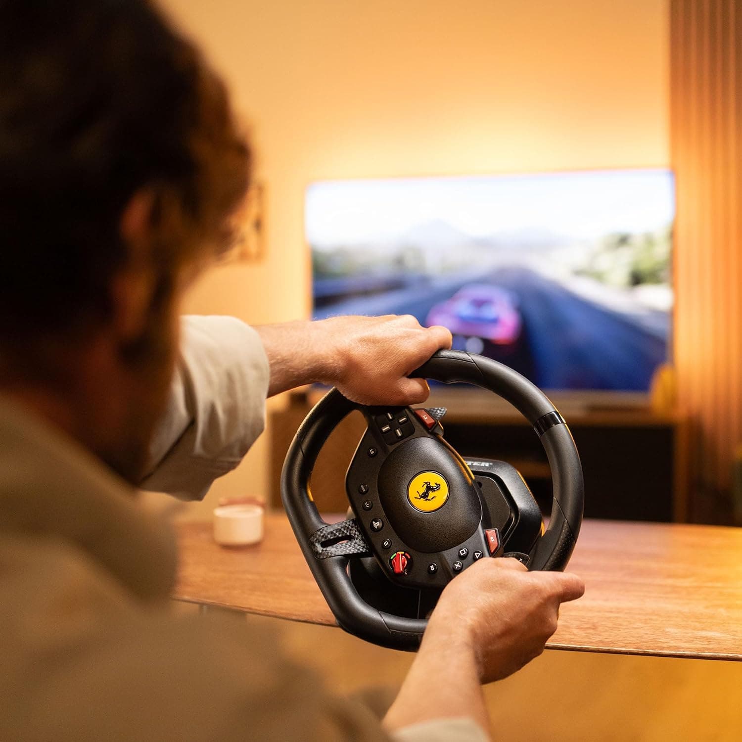 فرمان مسابقهای سازگار با PS5، PS4 و PC Thrustmaster مدل T98 Ferrari 296 GTB با پدال مغناطیسی فرمان مسابقهای سازگار با PS5، PS4 و PC Thrustmaster مدل T98 Ferrari 296 GTB با پدال مغناطیسی