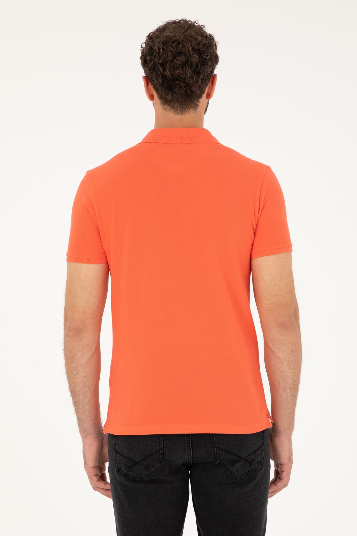 تیشرت مردانه U.S. Polo Assn. اسلیم فیت یقه پولو رنگ گل انار بیسیک مدل 50279613-VR039 تیشرت مردانه U.S. Polo Assn. اسلیم فیت یقه پولو رنگ گل انار بیسیک مدل 50279613-VR039