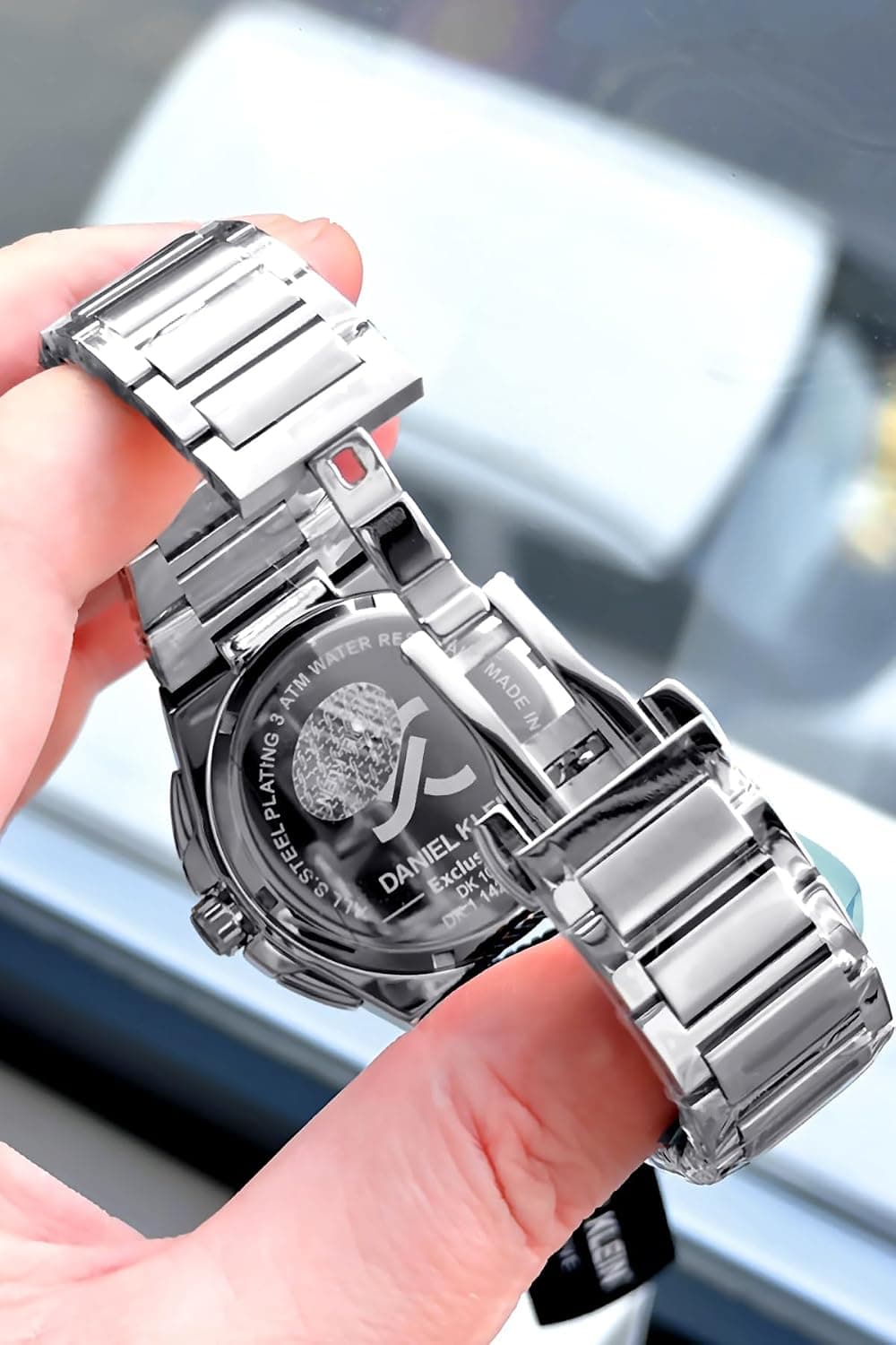 ساعت مردانه Daniel Klein کوردون فولادی صفحه آبی تقویمدار 3 ATM ضد آب ساعت مردانه Daniel Klein کوردون فولادی صفحه آبی تقویمدار 3 ATM ضد آب