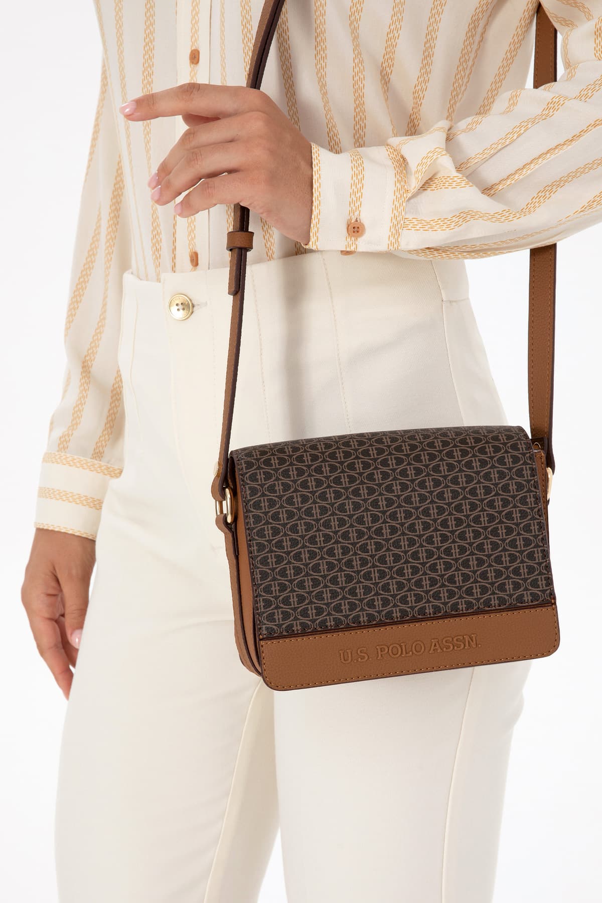 کیف دوشی زنانه U.S. Polo Assn. قهوهای مدل 50317796-VR029 کیف دوشی زنانه U.S. Polo Assn. قهوهای مدل 50317796-VR029