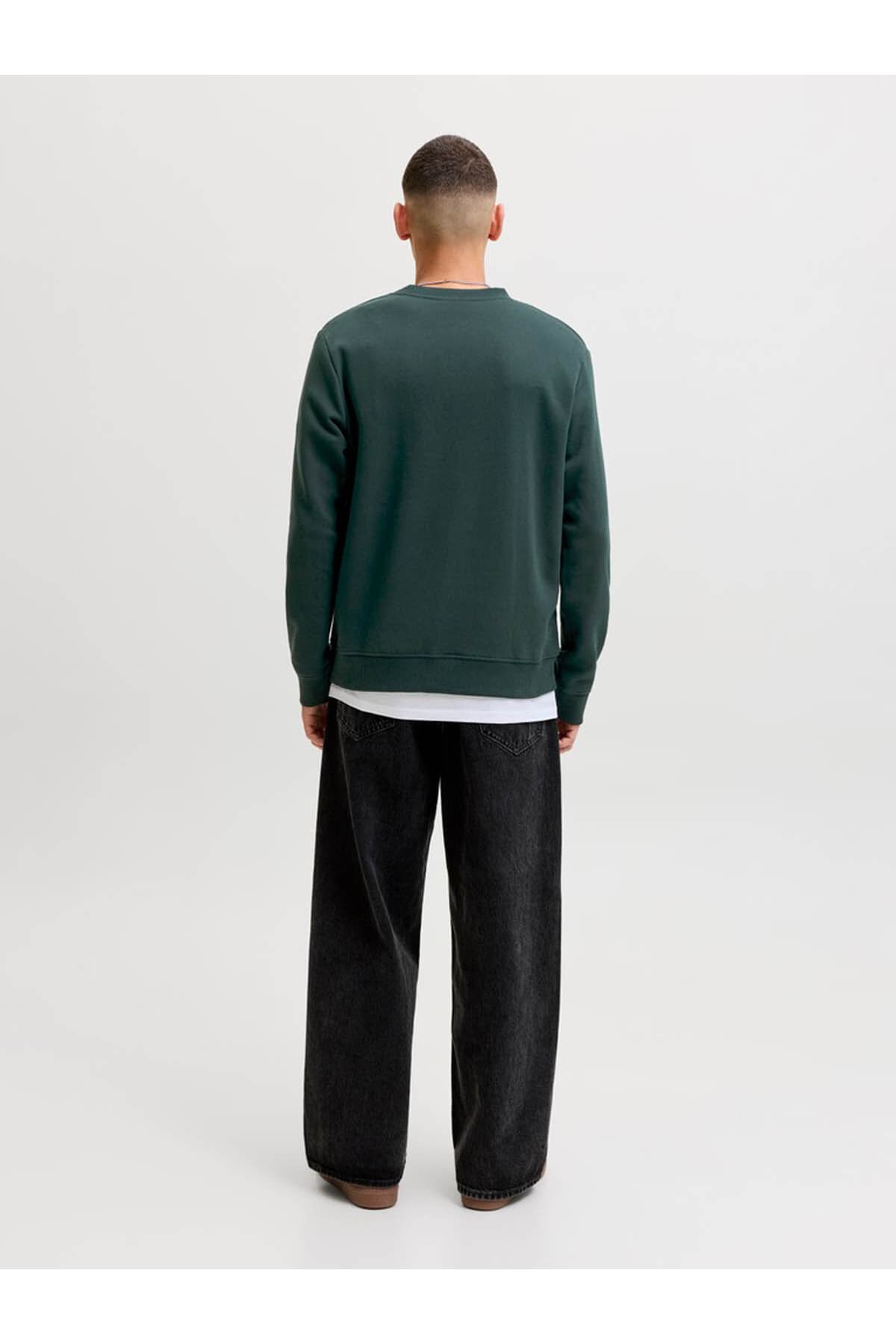 سویشرت مردانه Jack & Jones یقه گرد فیت معمولی Aero مدل 12298492 سویشرت مردانه Jack & Jones یقه گرد فیت معمولی Aero مدل 12298492