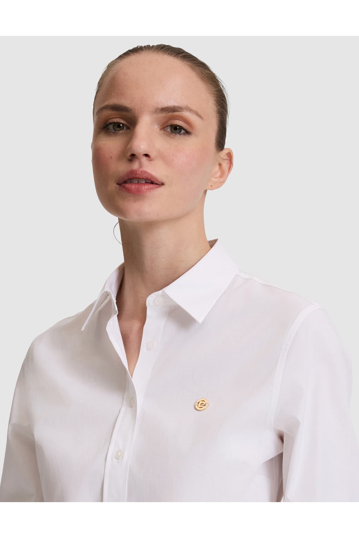 پیراهن زنانه Pierre Cardin سفید اسلیم فیت نخی بیسیک مدل 50328627-VR013 پیراهن زنانه Pierre Cardin سفید اسلیم فیت نخی بیسیک مدل 50328627-VR013