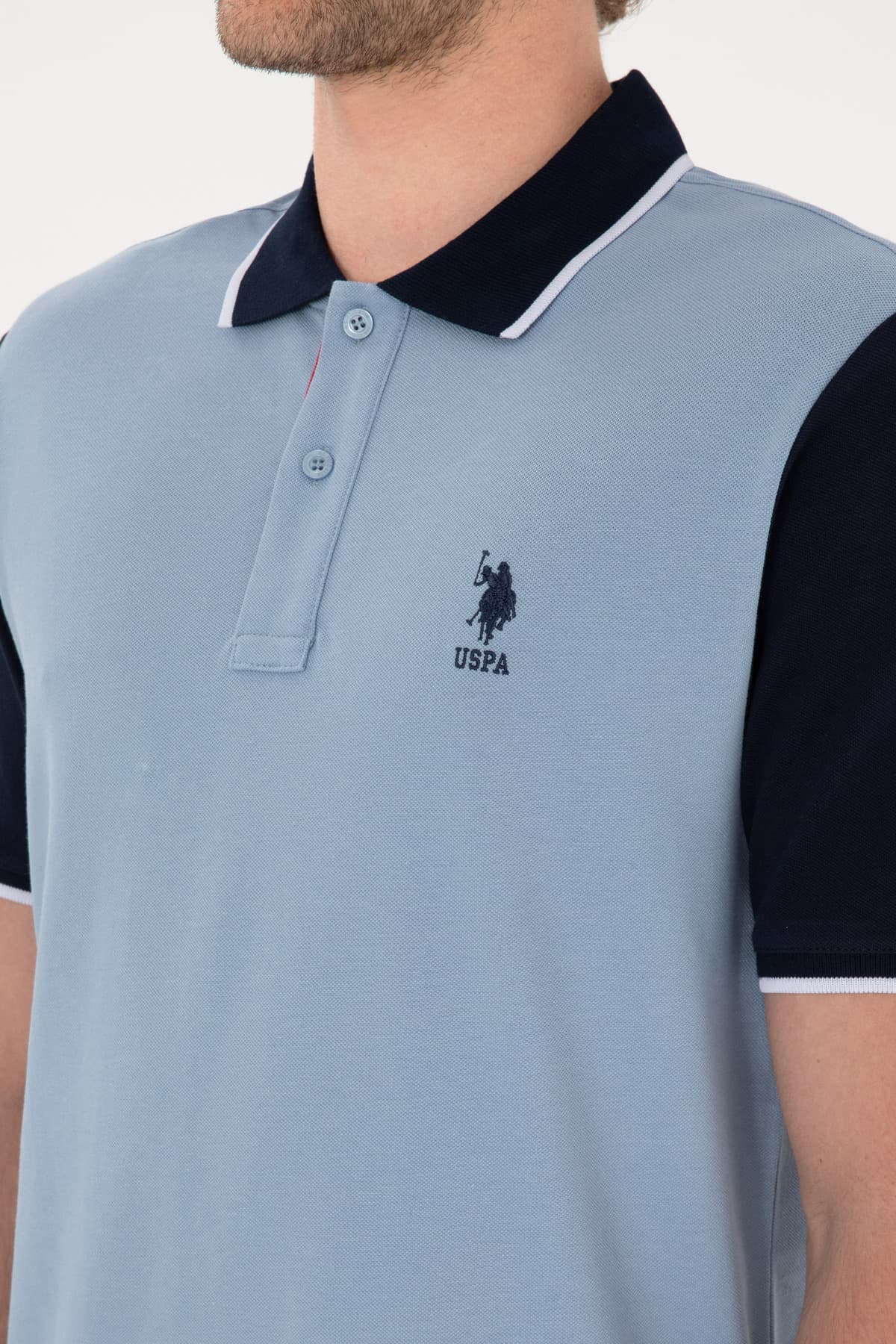 تیشرت مردانه U.S. Polo Assn. فیت معمولی یقه پولو آبی مدل 50306871-VR036 تیشرت مردانه U.S. Polo Assn. فیت معمولی یقه پولو آبی مدل 50306871-VR036