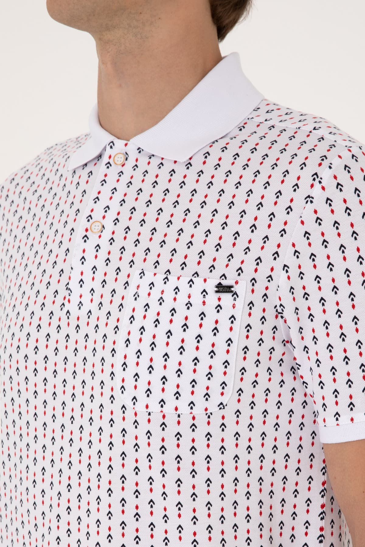 تیشرت مردانه U.S. Polo Assn. فیت معمولی سفید یقه پولو مدل 50299637-VR013 تیشرت مردانه U.S. Polo Assn. فیت معمولی سفید یقه پولو مدل 50299637-VR013