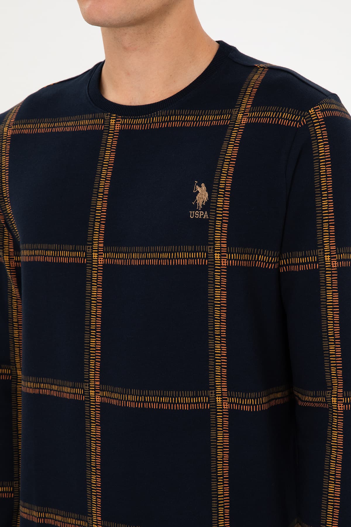 سویشرت مردانه U.S. Polo Assn. فیت معمولی یقه گرد سرمهای مدل 50310323-VR033 سویشرت مردانه U.S. Polo Assn. فیت معمولی یقه گرد سرمهای مدل 50310323-VR033