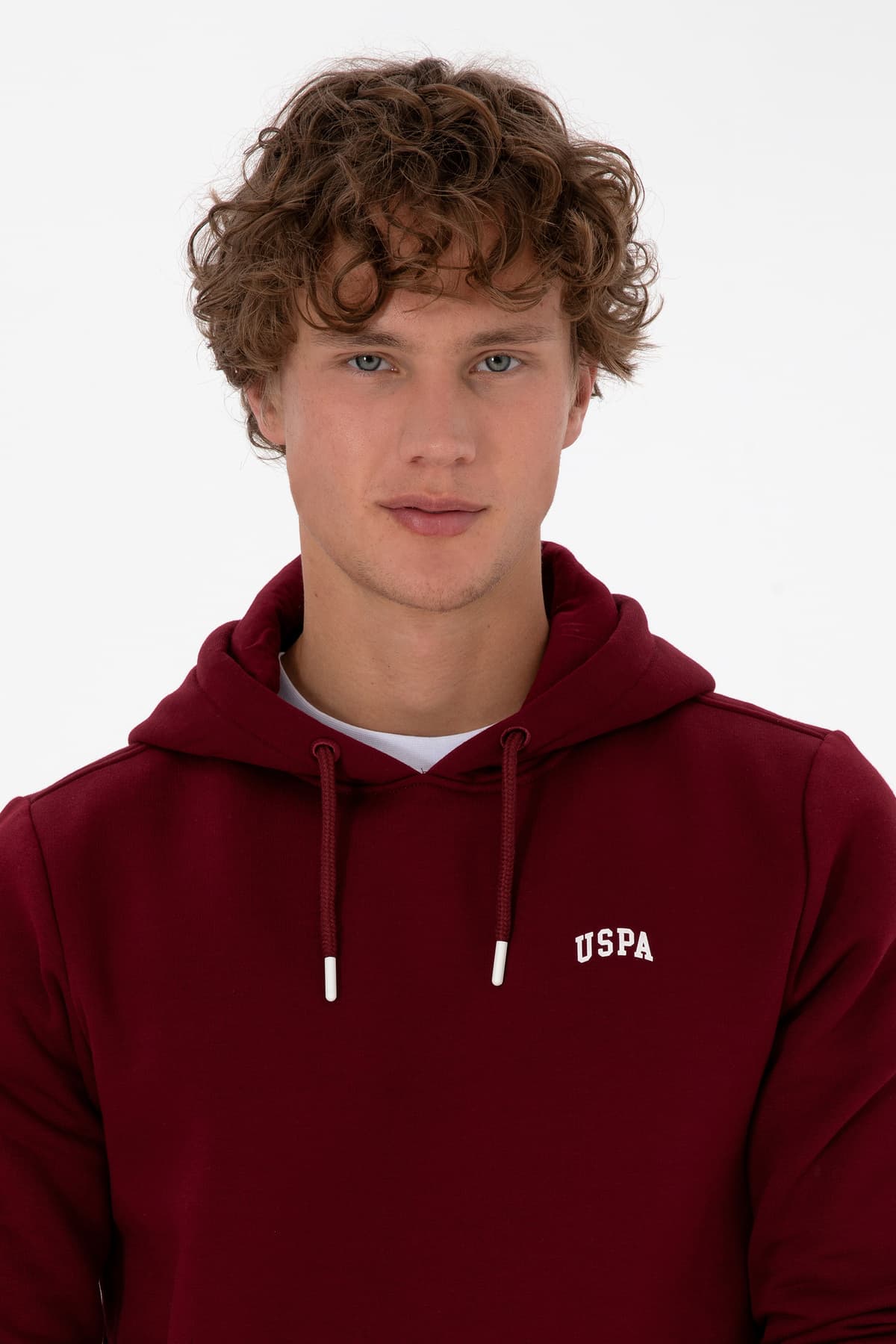 سوئیشرت مردانه U.S. Polo Assn. هودیدار شاردون زرشکی فیت معمولی مدل 50315582-VR014 سوئیشرت مردانه U.S. Polo Assn. هودیدار شاردون زرشکی فیت معمولی مدل 50315582-VR014
