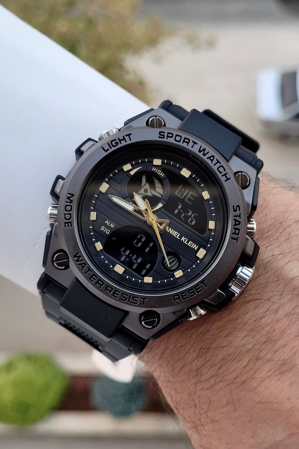 ساعت مچی مردانه Daniel Klein بند مشکی و اعداد طلایی ساعت مچی مردانه Daniel Klein بند مشکی و اعداد طلایی