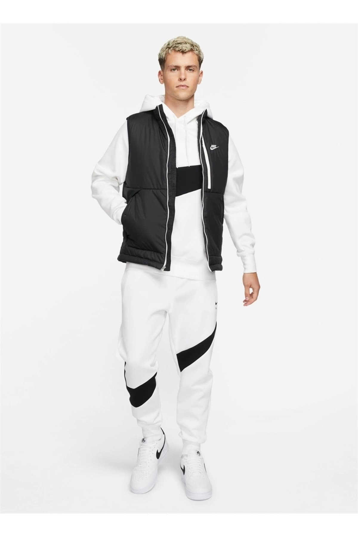 جلیقه مردانه Nike ساده مشکی مدل M NSW TF RPL LEGACY VEST جلیقه مردانه Nike ساده مشکی مدل M NSW TF RPL LEGACY VEST