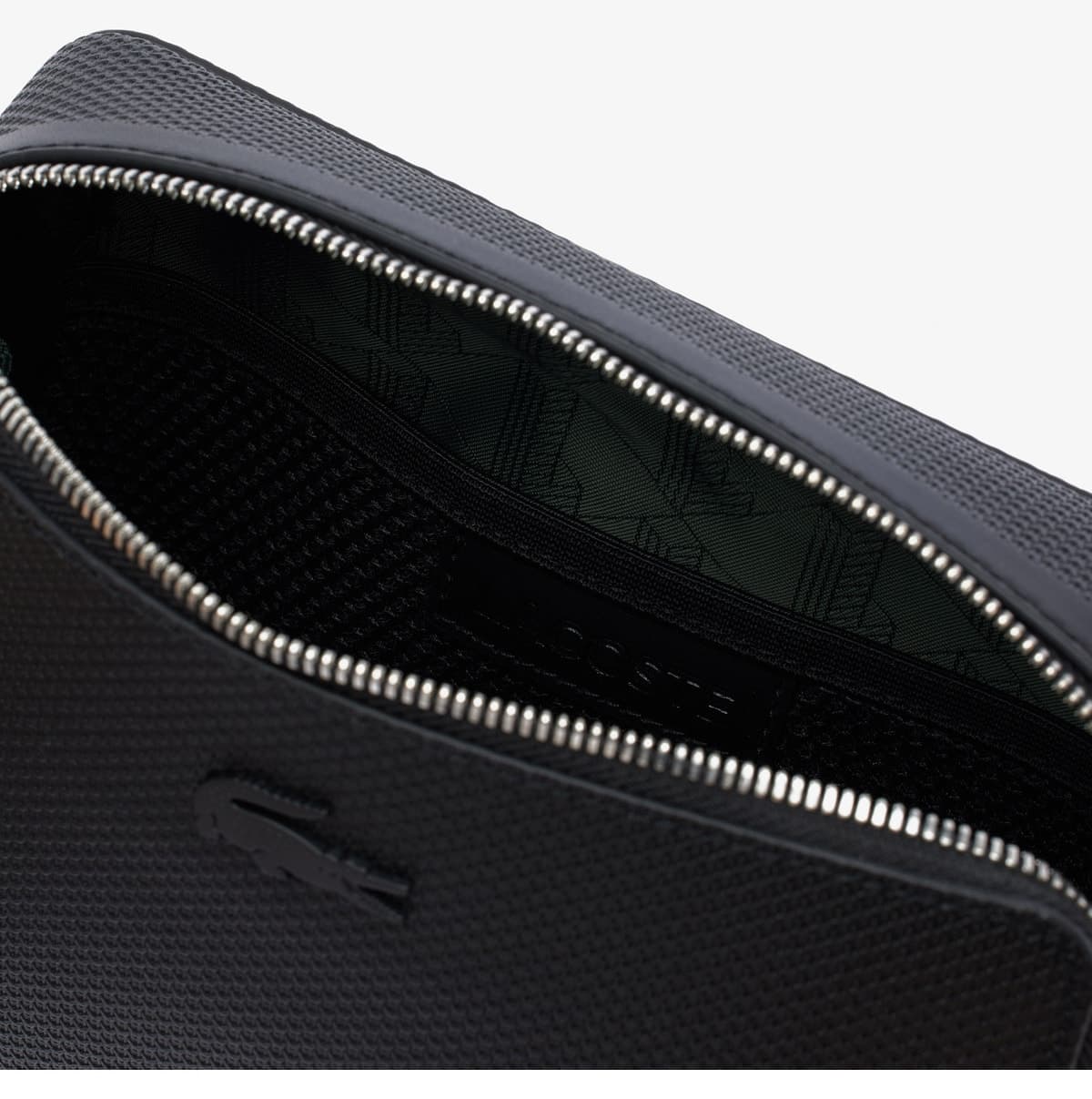 کیف پستچی یونیسکس Lacoste چرمی مشکی کیف پستچی یونیسکس Lacoste چرمی مشکی