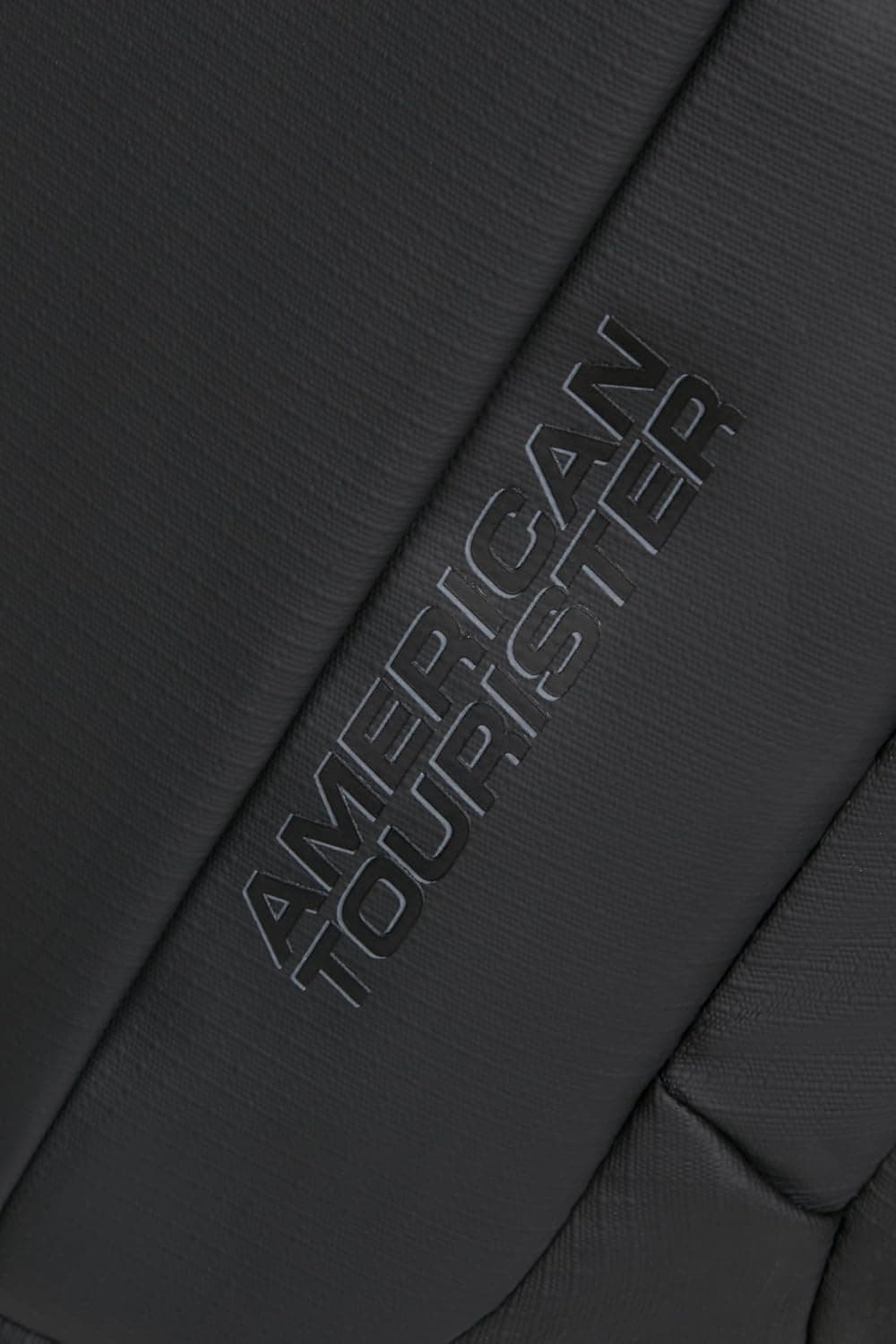 کوله پشتی یونیسکس بزرگسال American Tourister مشکی 15.6 اینچ کوله پشتی یونیسکس بزرگسال American Tourister مشکی 15.6 اینچ