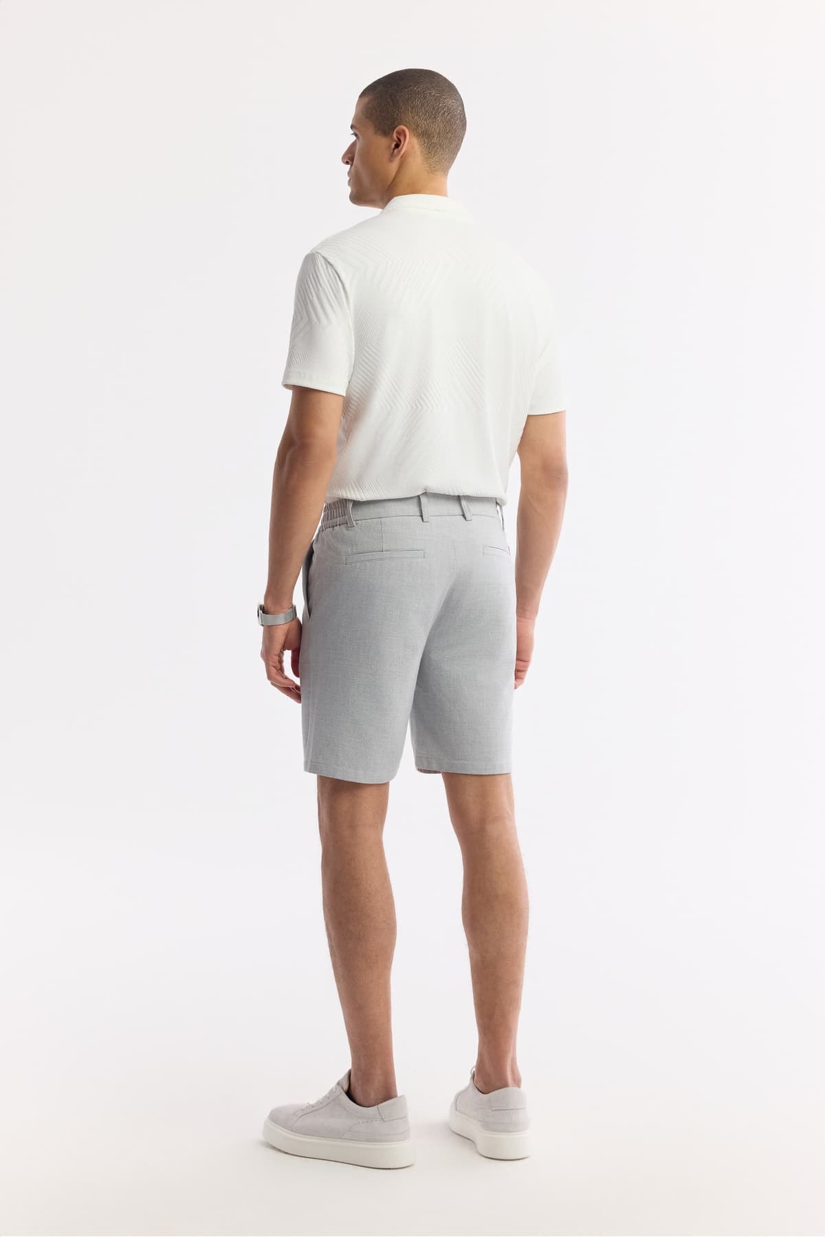 شورت چینو مردانه Avva خاکستری روشن گوفره اسلیم فیت بایاسترچ مدل A51Y3730 شورت چینو مردانه Avva خاکستری روشن گوفره اسلیم فیت بایاسترچ مدل A51Y3730