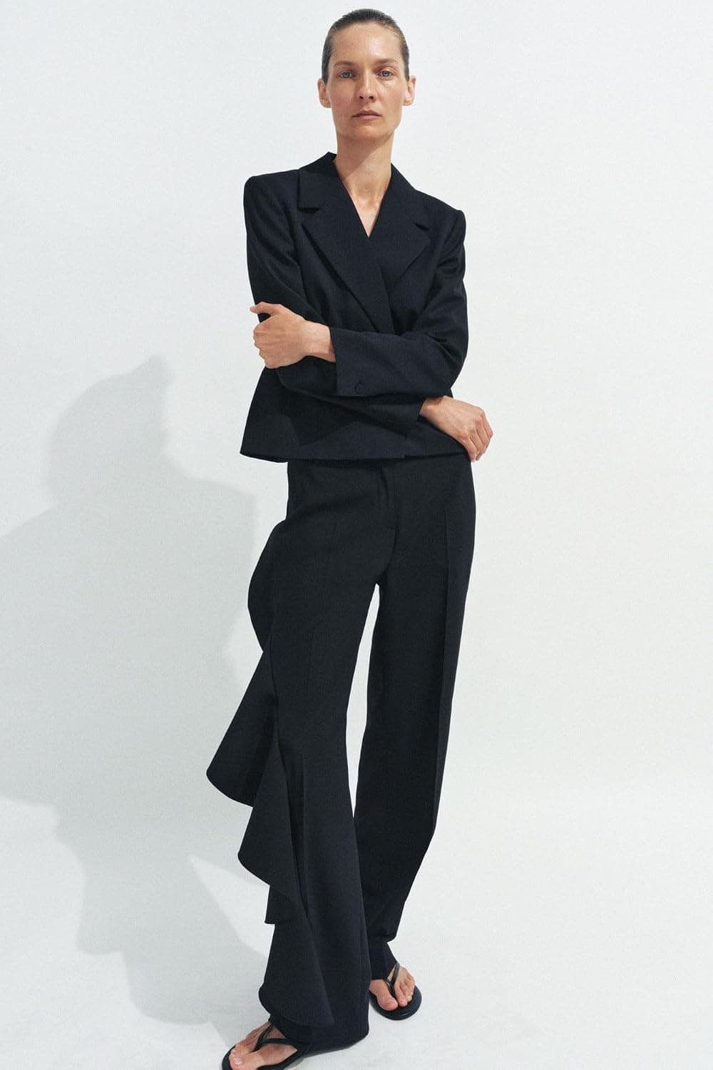 شلوار زنانه Zara ZW Collection ولاندار مشکی سایز M شلوار زنانه Zara ZW Collection ولاندار مشکی سایز M