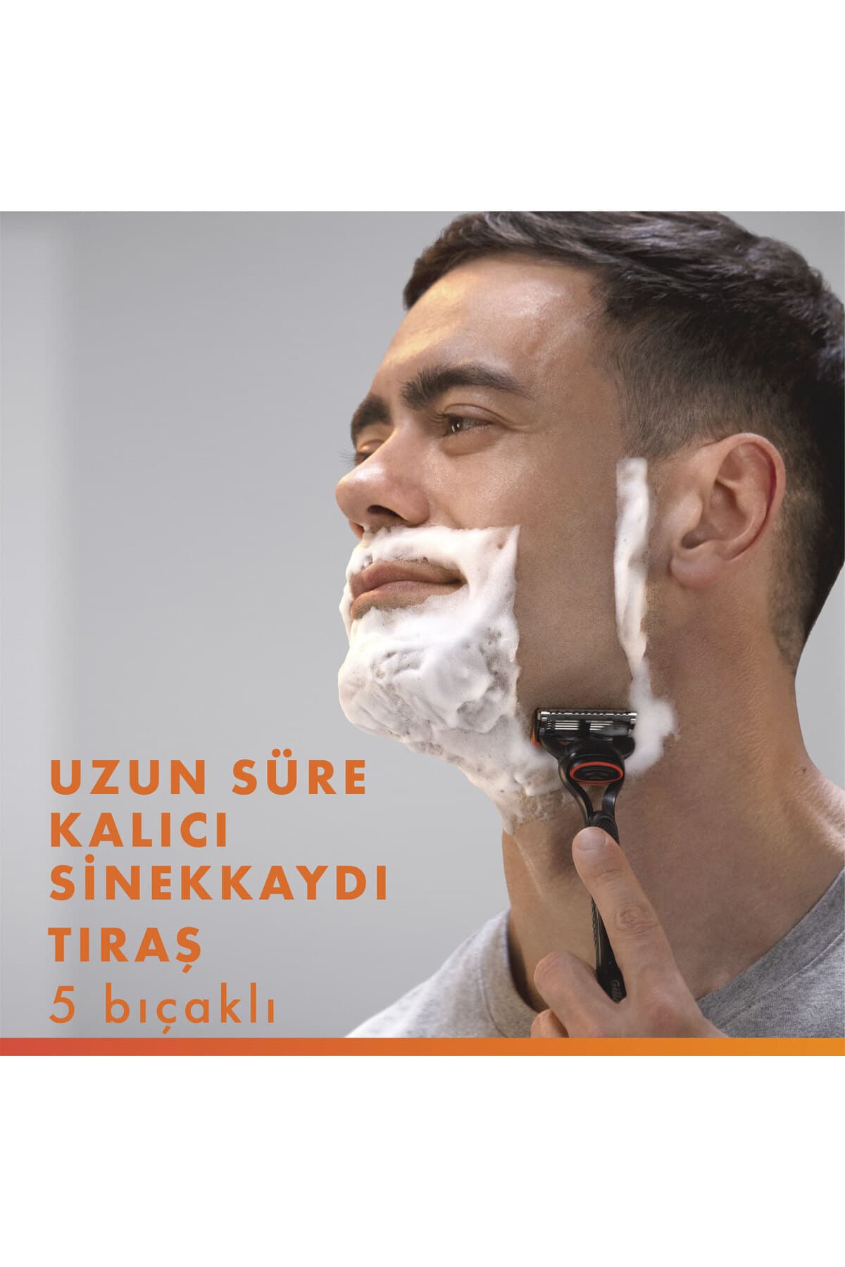 ست خودتراش مردانه Gillette Fusion5 نسخه ویژه UEFA Champions League با 4 تیغ یدک و ژل اصلاح 200ml ست خودتراش مردانه Gillette Fusion5 نسخه ویژه UEFA Champions League با 4 تیغ یدک و ژل اصلاح 200ml