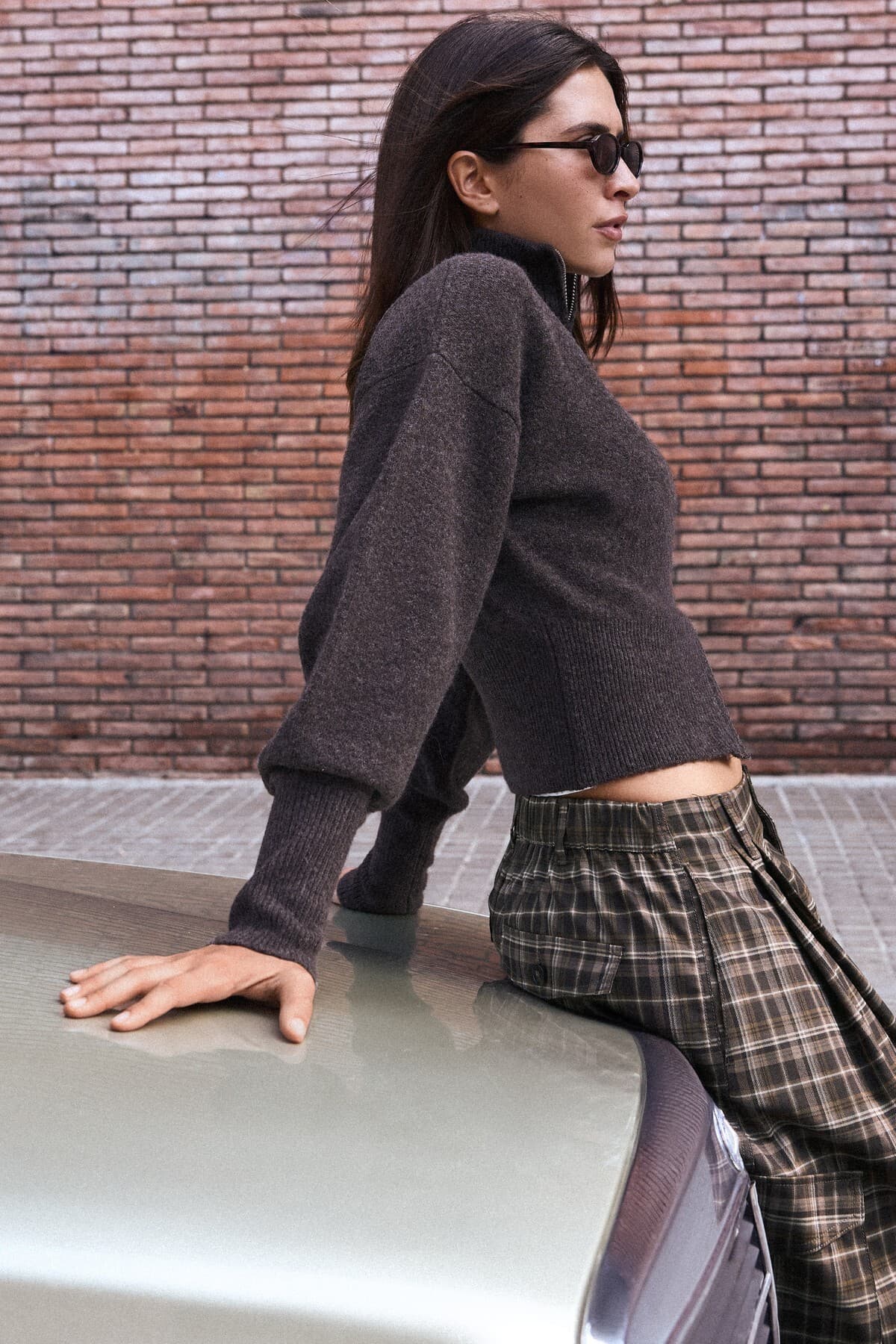 کاردیگان بافت زنانه Bershka یقه ایستاده زیپدار کاردیگان بافت زنانه Bershka یقه ایستاده زیپدار
