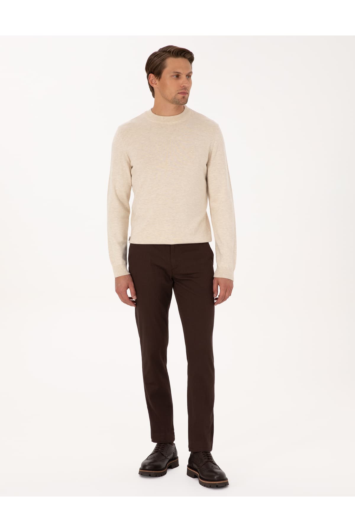 شلوار مردانه Pierre Cardin قهوهای تیره Slim Fit کانواس مدل 50299517-VR084 شلوار مردانه Pierre Cardin قهوهای تیره Slim Fit کانواس مدل 50299517-VR084