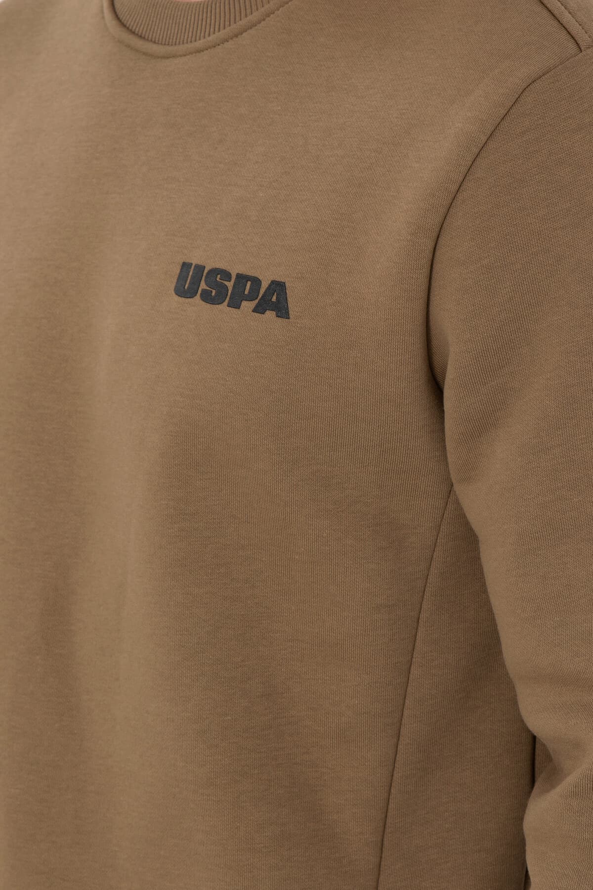 سویشرت مردانه U.S. Polo Assn. یقه گرد فیت معمولی سبز خاکی مدل 50292362-VR027 سویشرت مردانه U.S. Polo Assn. یقه گرد فیت معمولی سبز خاکی مدل 50292362-VR027
