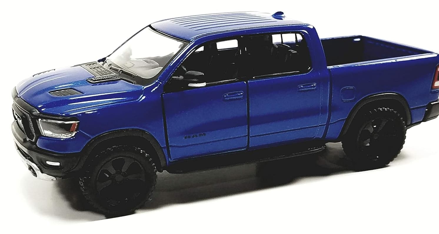 ماکت فلزی وانت Kinsmart مدل Dodge Ram 1500 مشکی 2019 مقیاس 1/46 ماکت فلزی وانت Kinsmart مدل Dodge Ram 1500 مشکی 2019 مقیاس 1/46